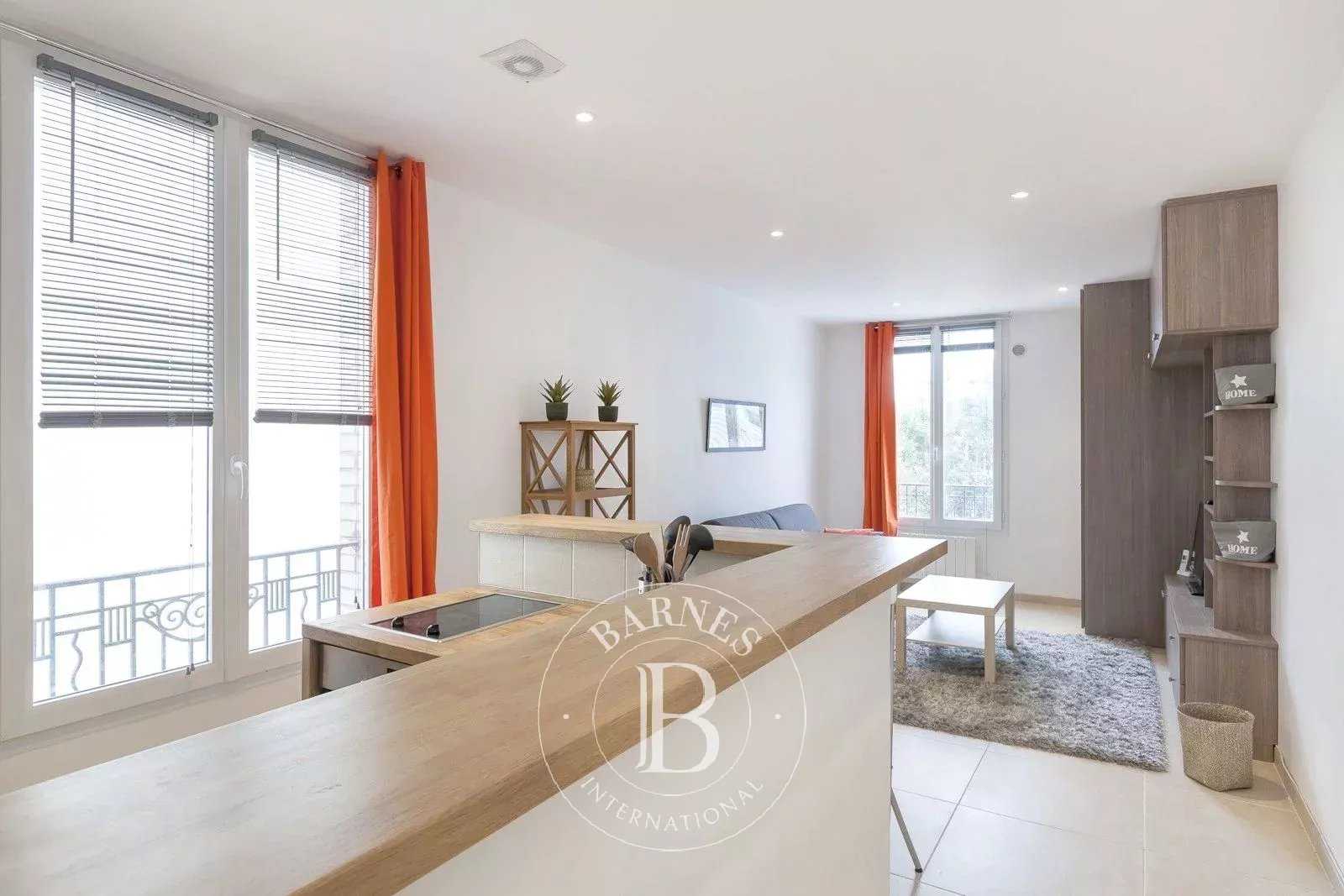 Neuilly-sur-Seine  - Apartment 