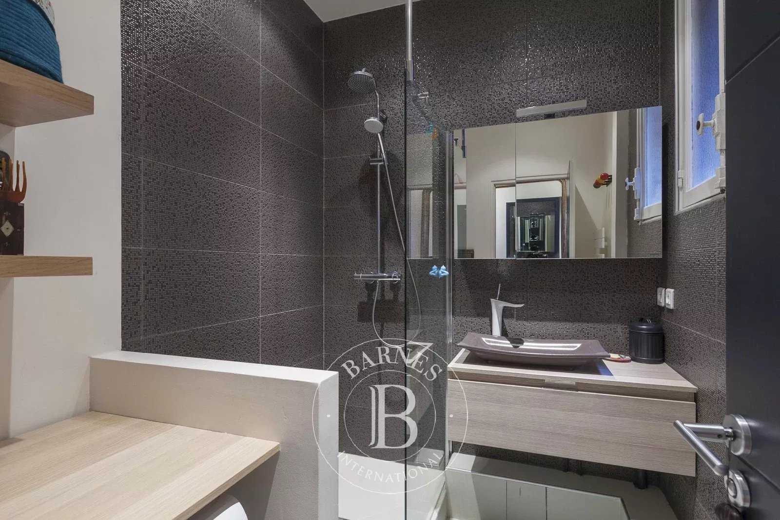 Neuilly-sur-Seine  - Apartment 2 Bedrooms