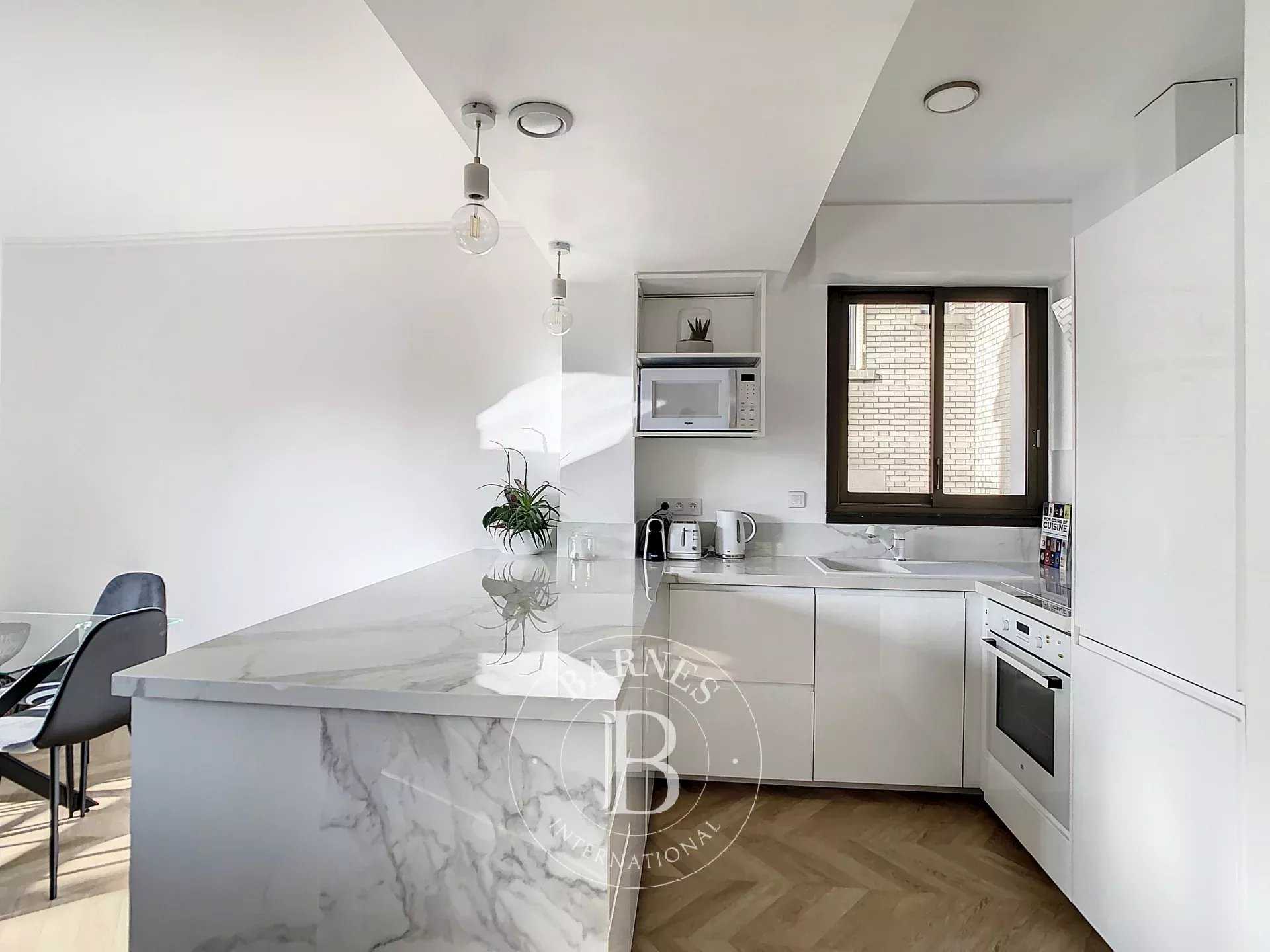 Neuilly-sur-Seine  - Appartement 2 Pi&egrave;ces, 1 Chambre