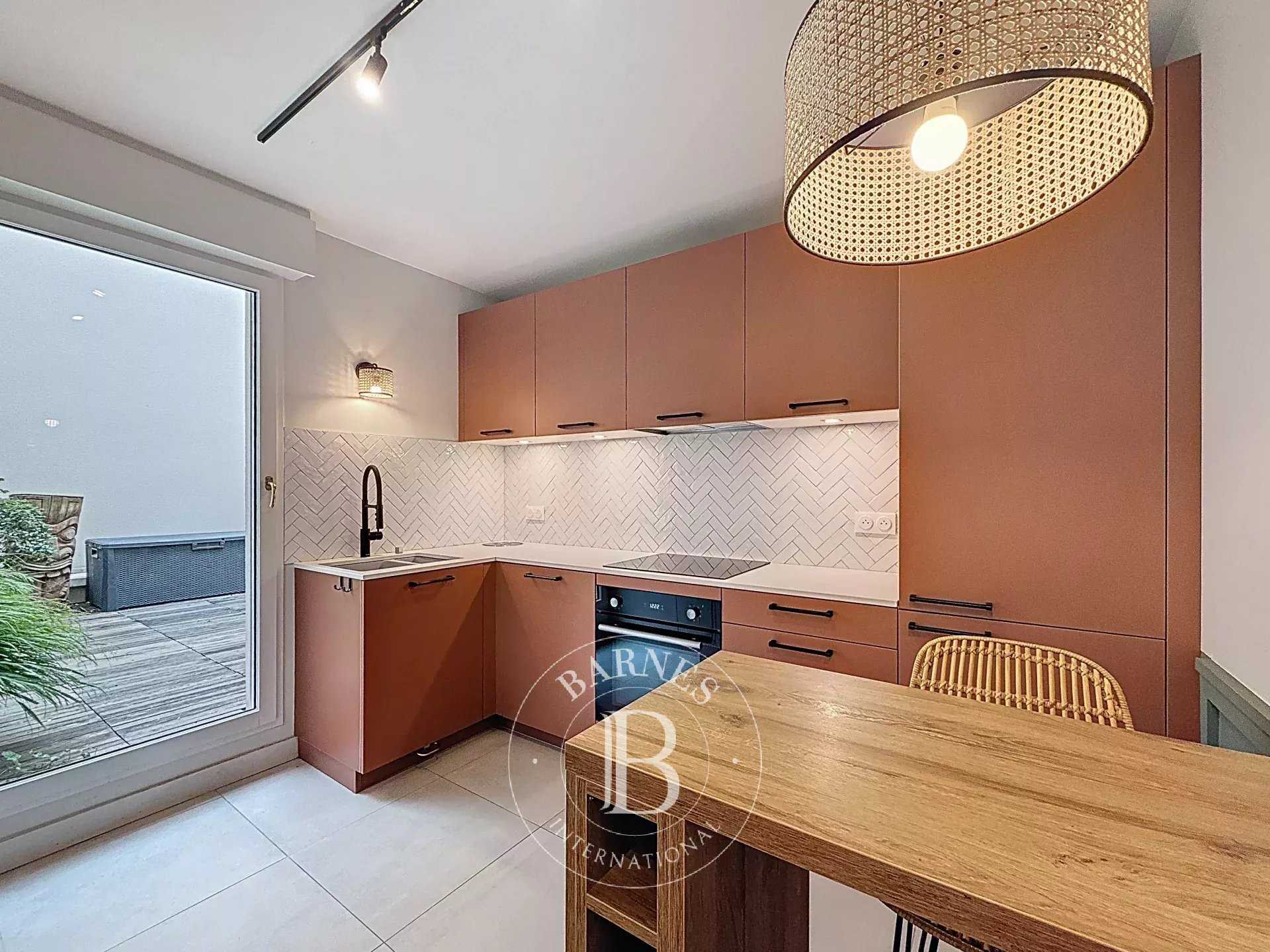 Courbevoie  - Appartement 3 Pièces 2 Chambres