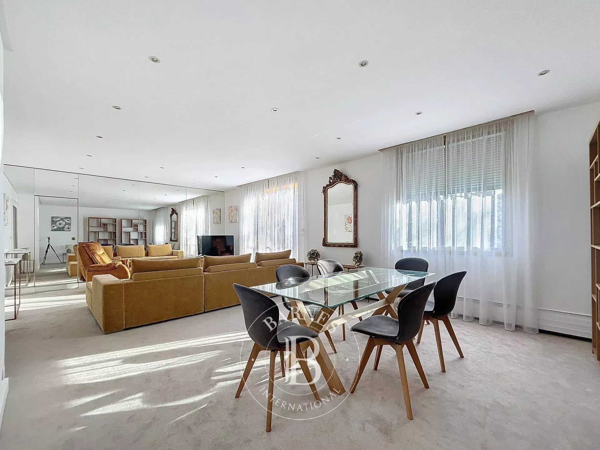 Neuilly-sur-Seine  - Appartement 3 Pièces 2 Chambres