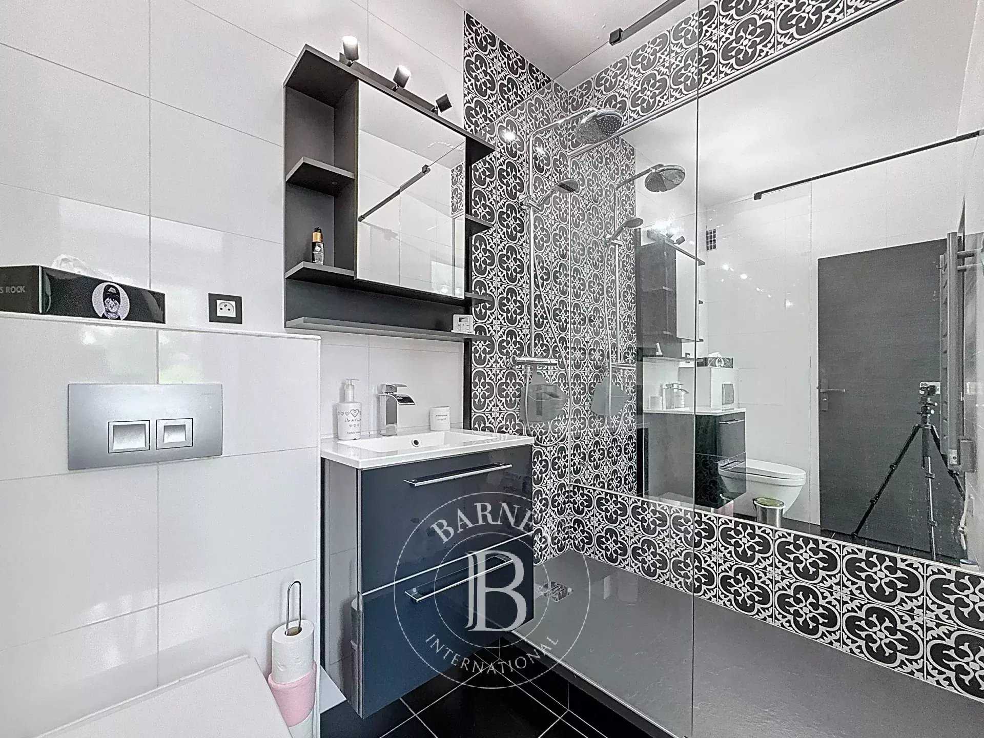 Neuilly-sur-Seine  - Piso 2 Cuartos, 1 Habitacion