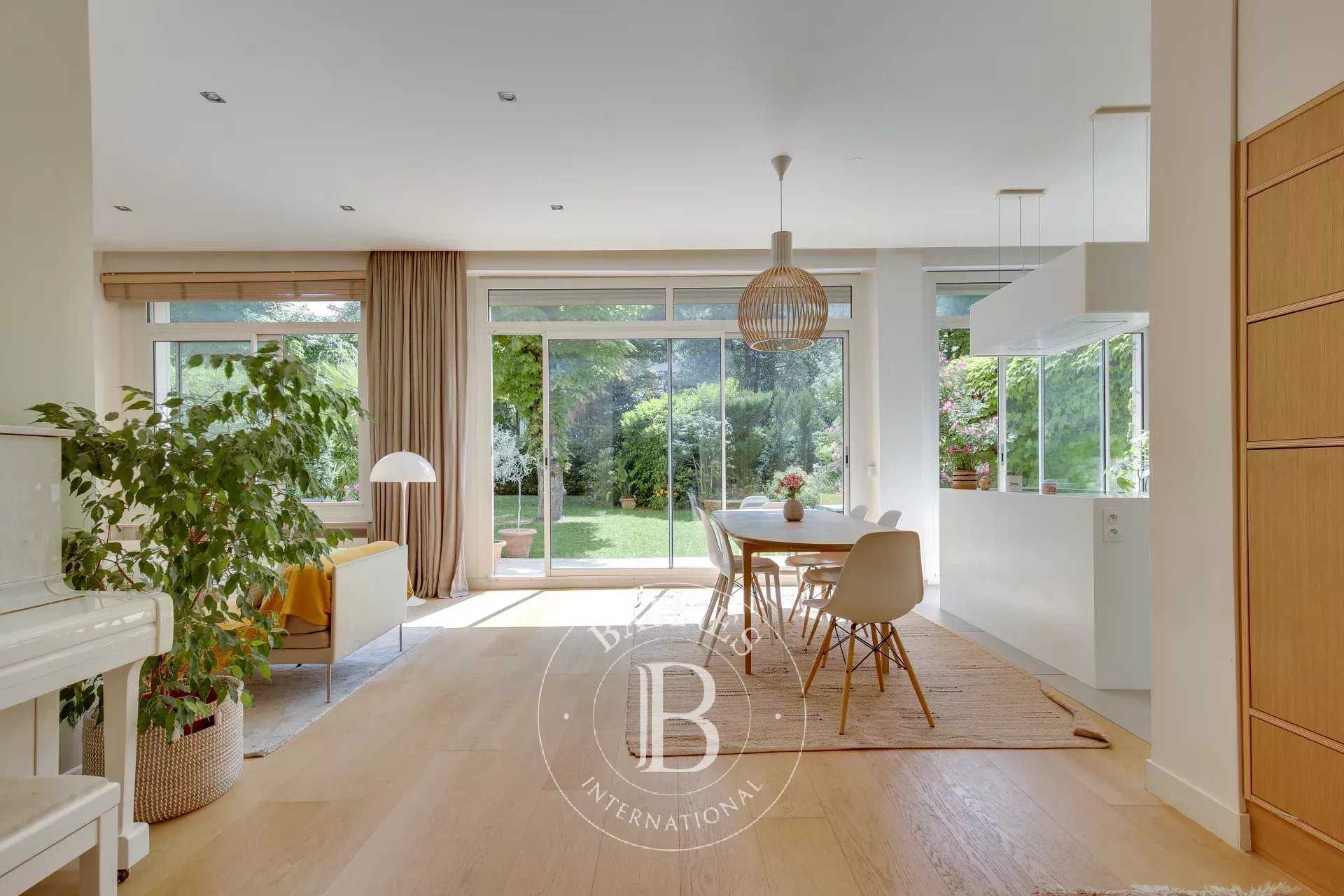 Neuilly-sur-Seine  - Piso 8 Cuartos 7 Habitaciones