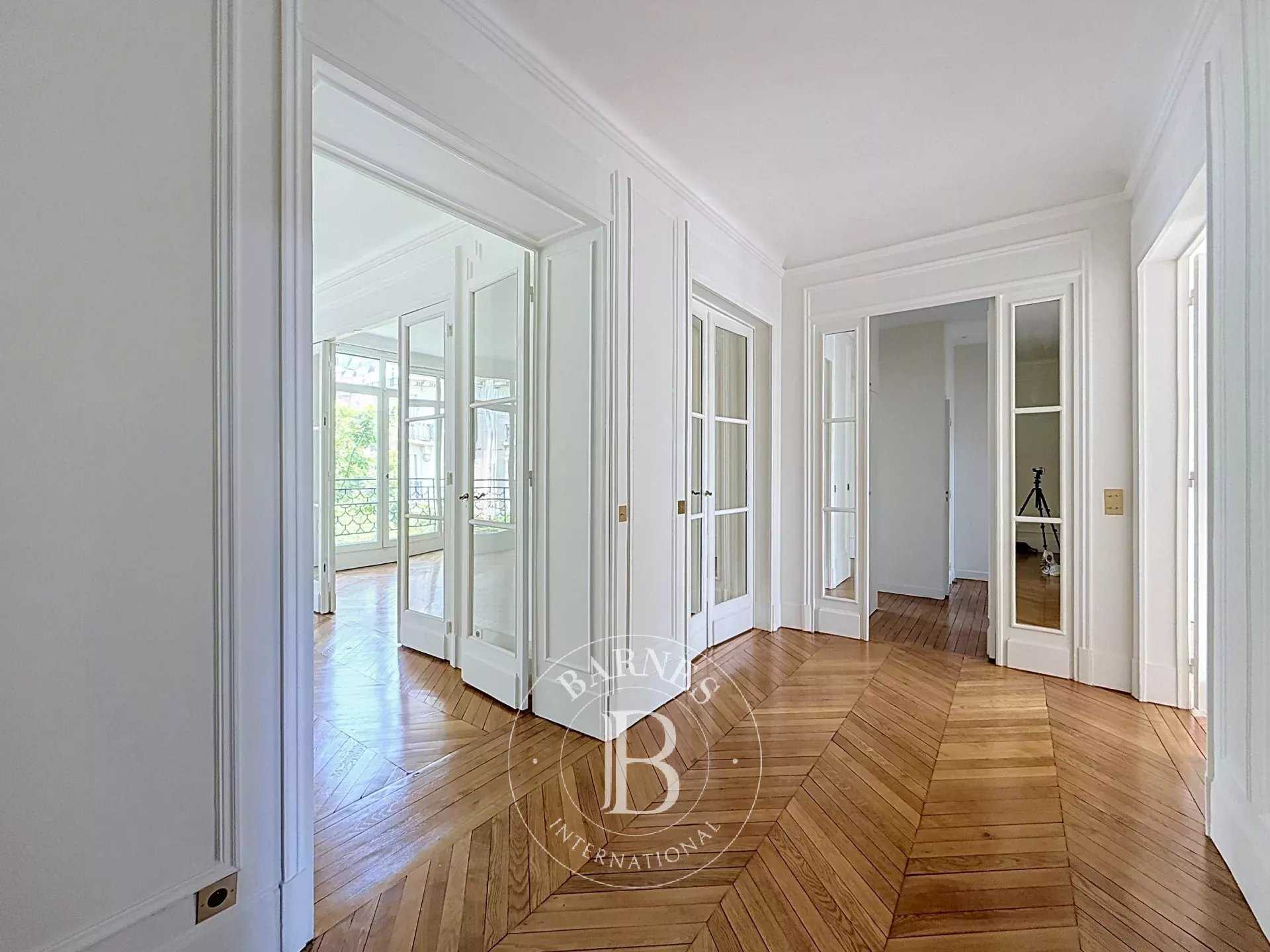 Neuilly-sur-Seine  - Apartment 3 Bedrooms