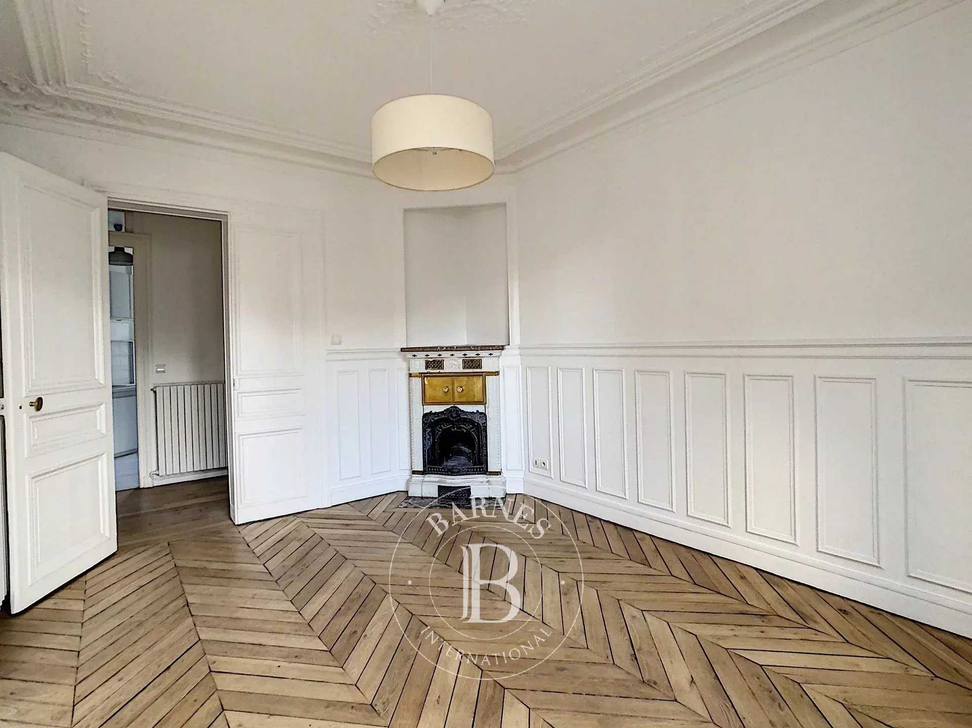 Levallois-Perret  - Appartement 4 Pi&egrave;ces 2 Chambres