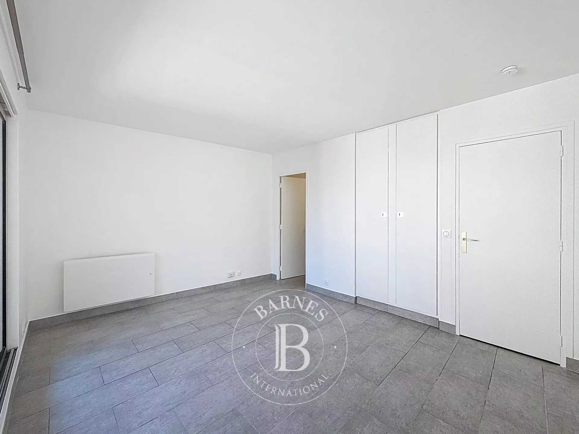 Le service location de la Maison BARNES vous présente ce bien :