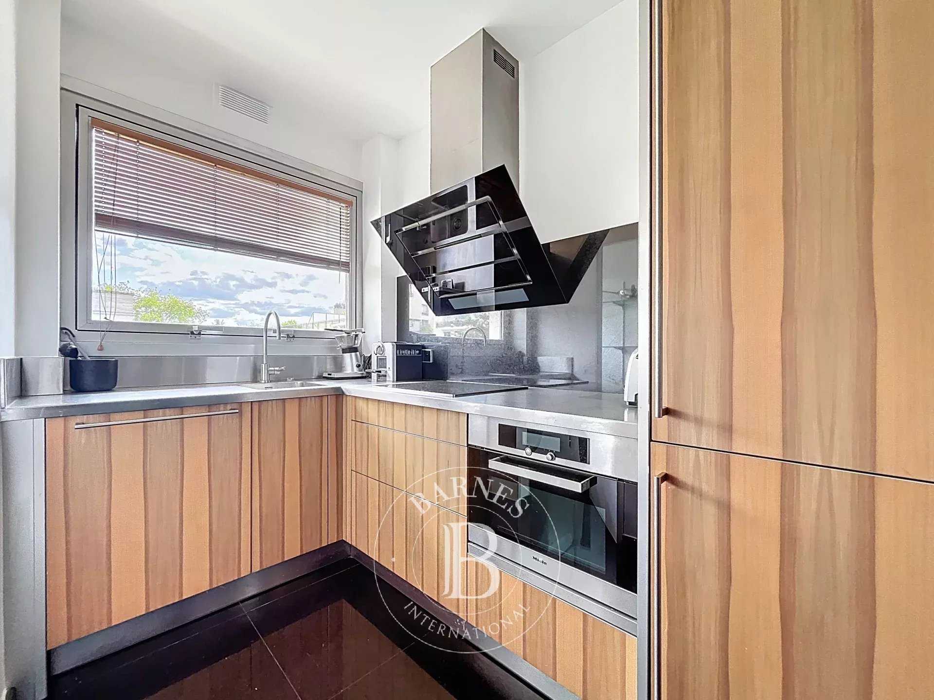 Neuilly-sur-Seine  - Appartement 2 Pièces, 1 Chambre
