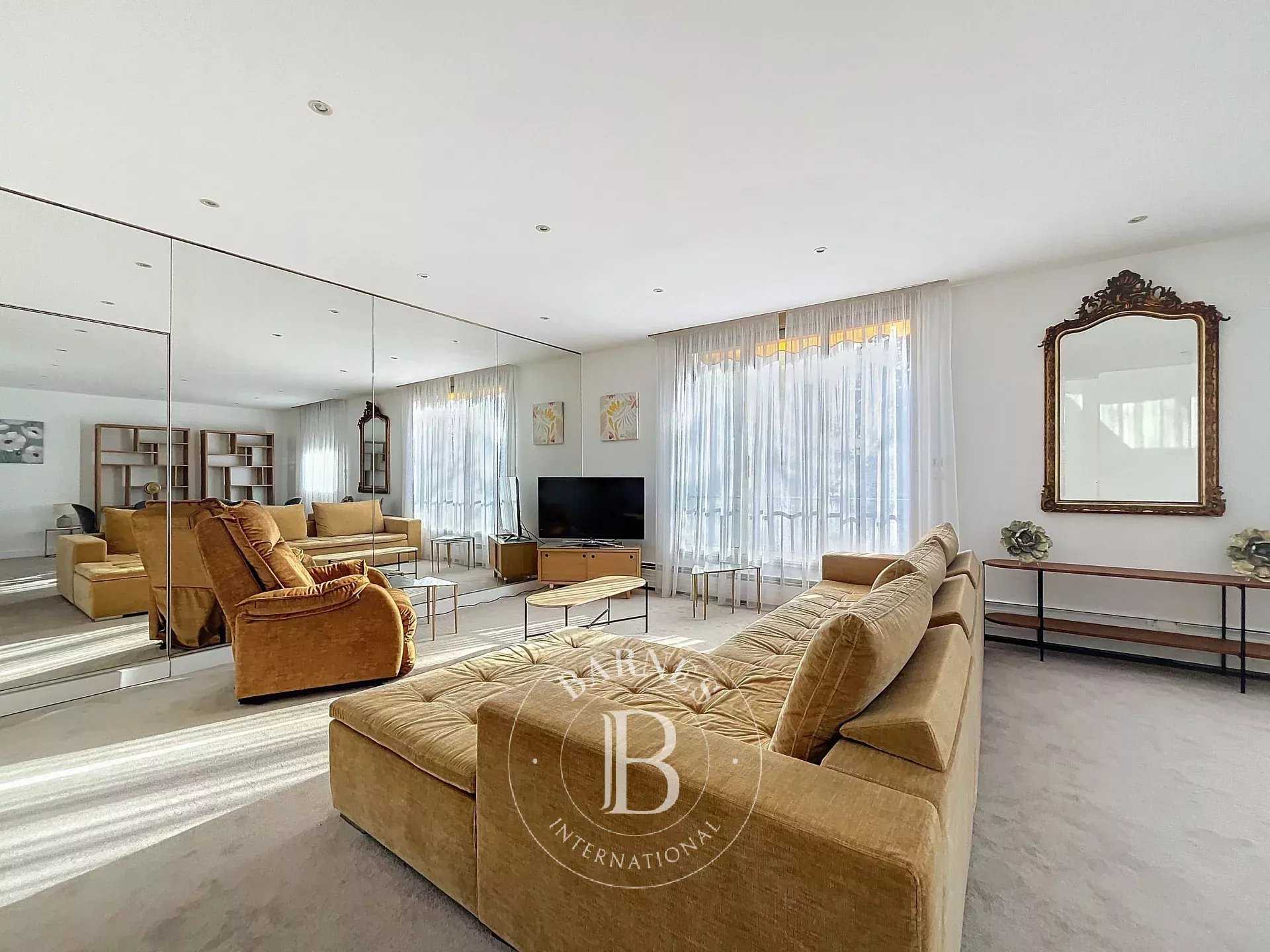 Neuilly-sur-Seine  - Appartement 3 Pièces 2 Chambres