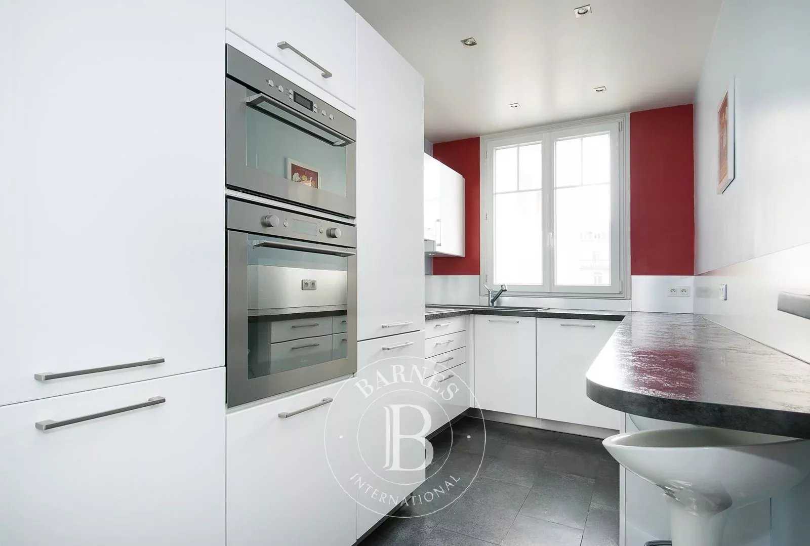 Neuilly-sur-Seine  - Apartment 3 Bedrooms