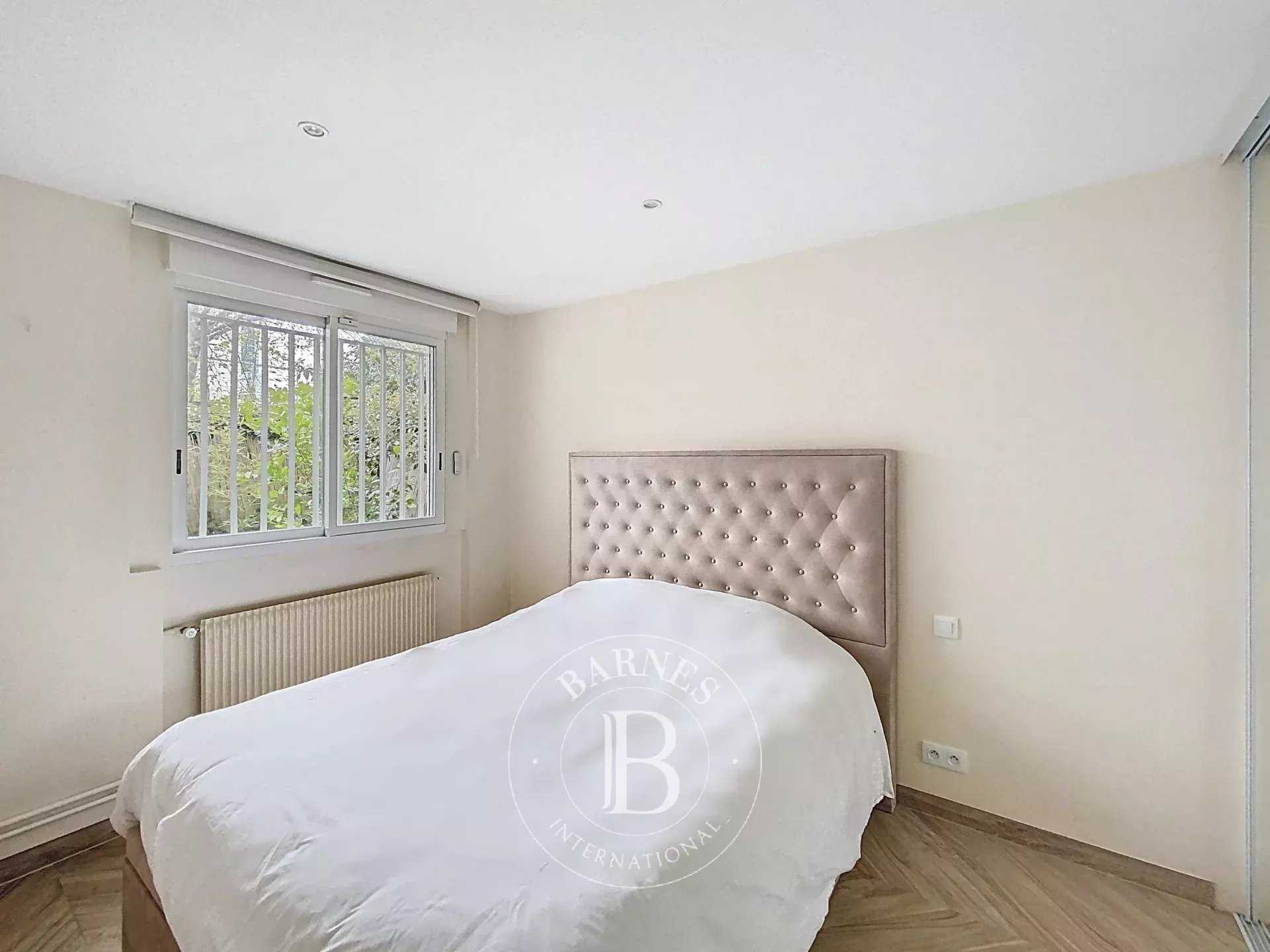 Neuilly-sur-Seine  - Appartement 3 Pi&egrave;ces 2 Chambres