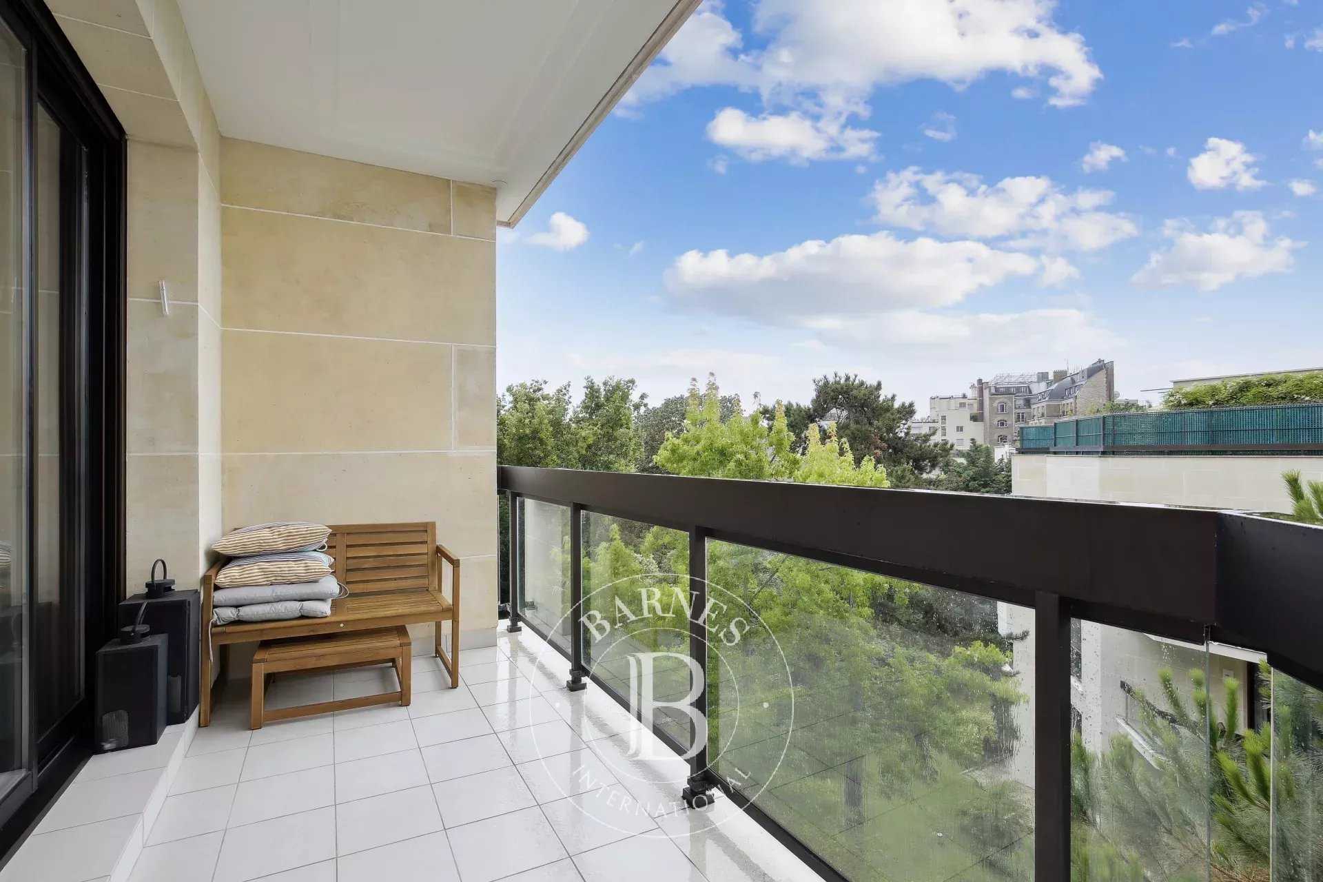 Neuilly-sur-Seine  - Apartment 3 Bedrooms