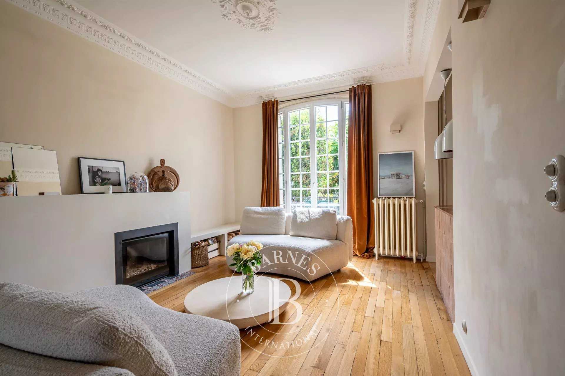 Asnières-sur-Seine  - House 5 Bedrooms