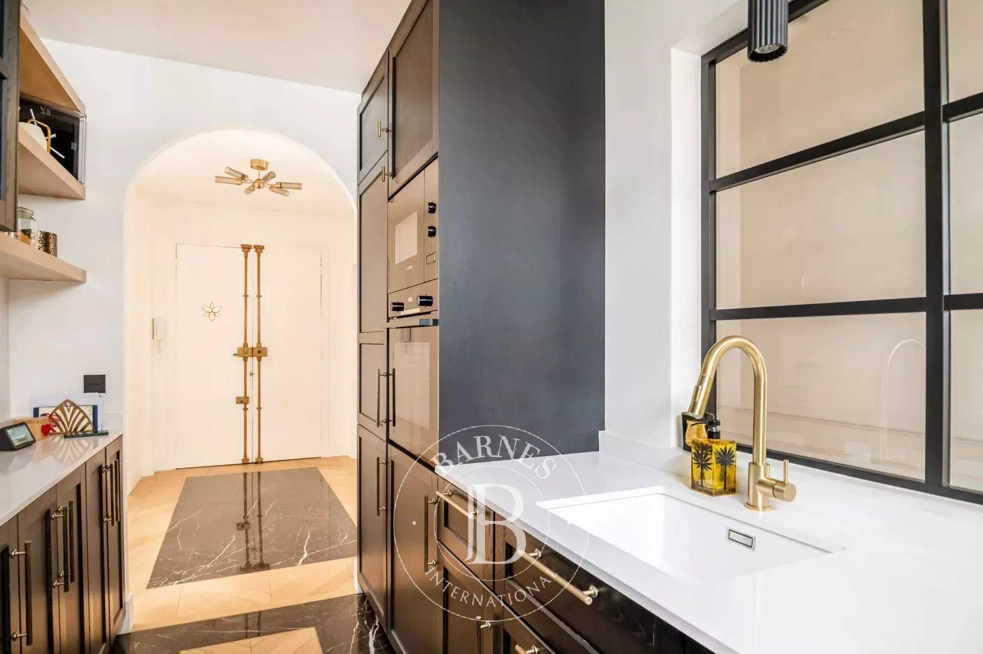 Neuilly-sur-Seine  - Apartment 3 Bedrooms