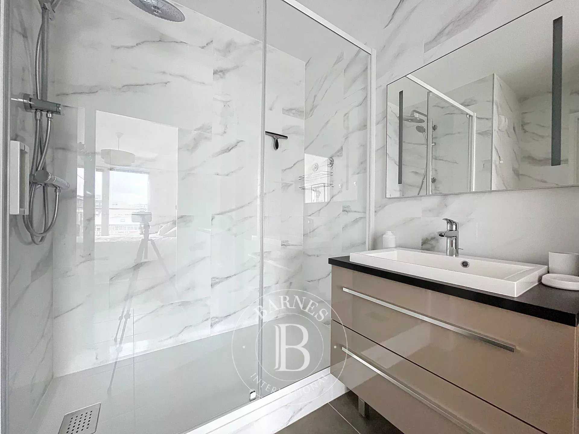 Courbevoie  - Appartement 2 Pi&egrave;ces, 1 Chambre