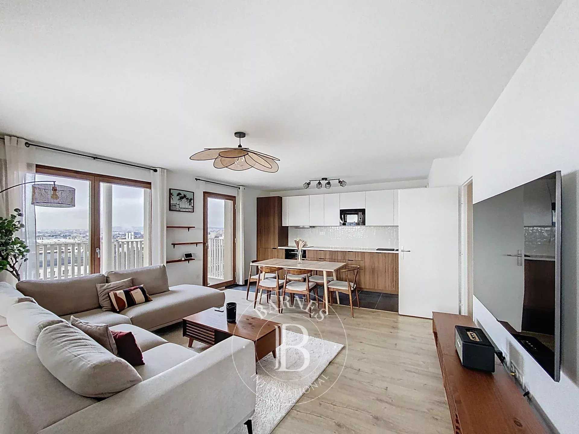 Nanterre  - Piso 4 Cuartos 3 Habitaciones