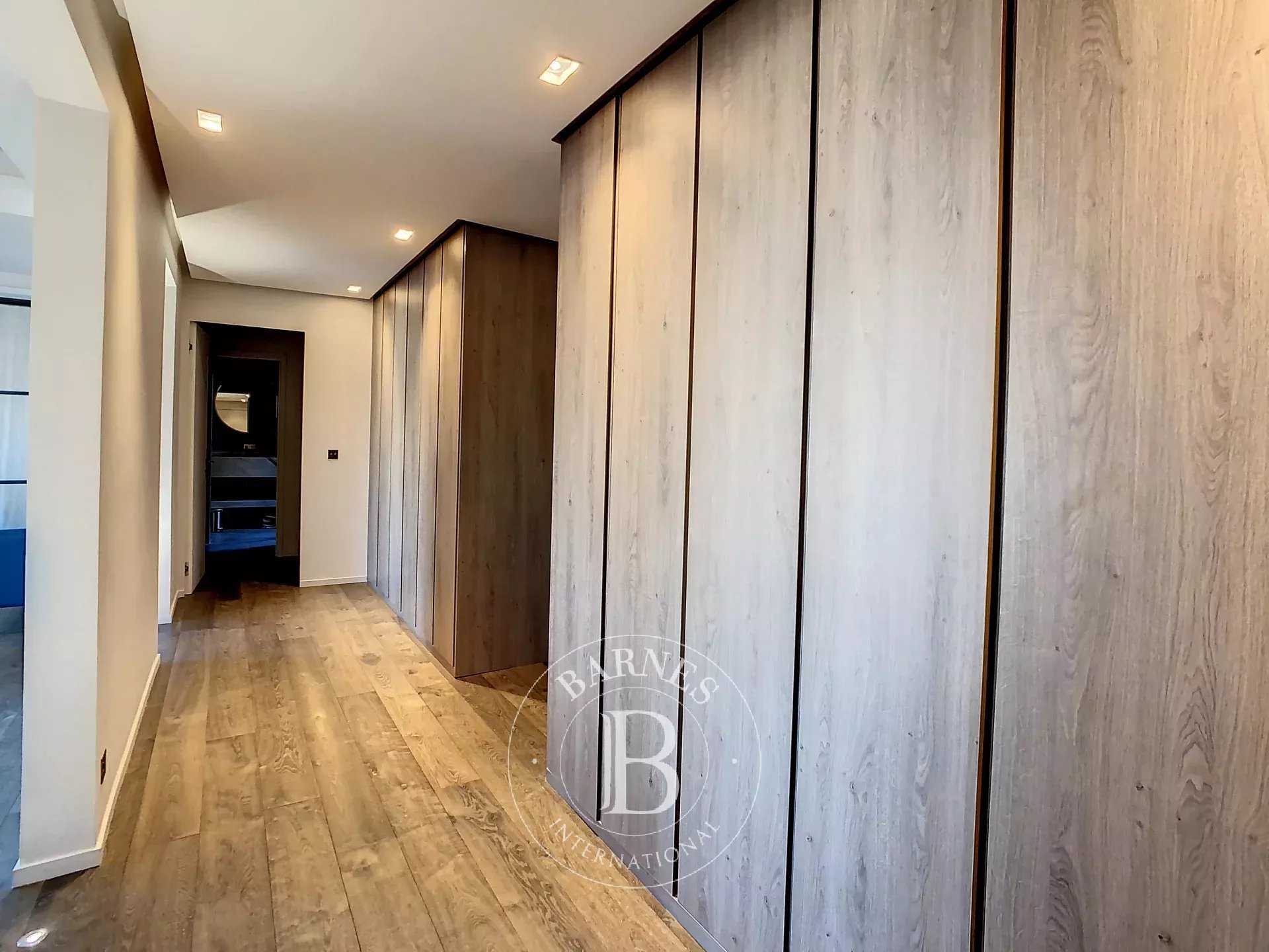 Neuilly-sur-Seine  - Apartment 2 Bedrooms