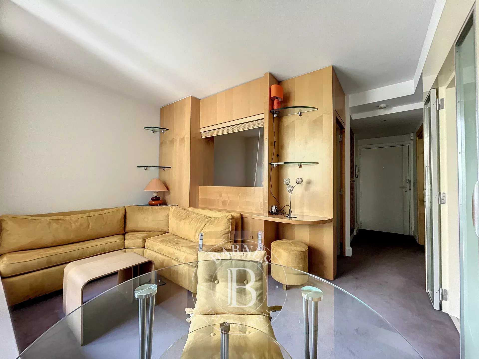 Neuilly-sur-Seine  - Piso 2 Cuartos, 1 Habitacion