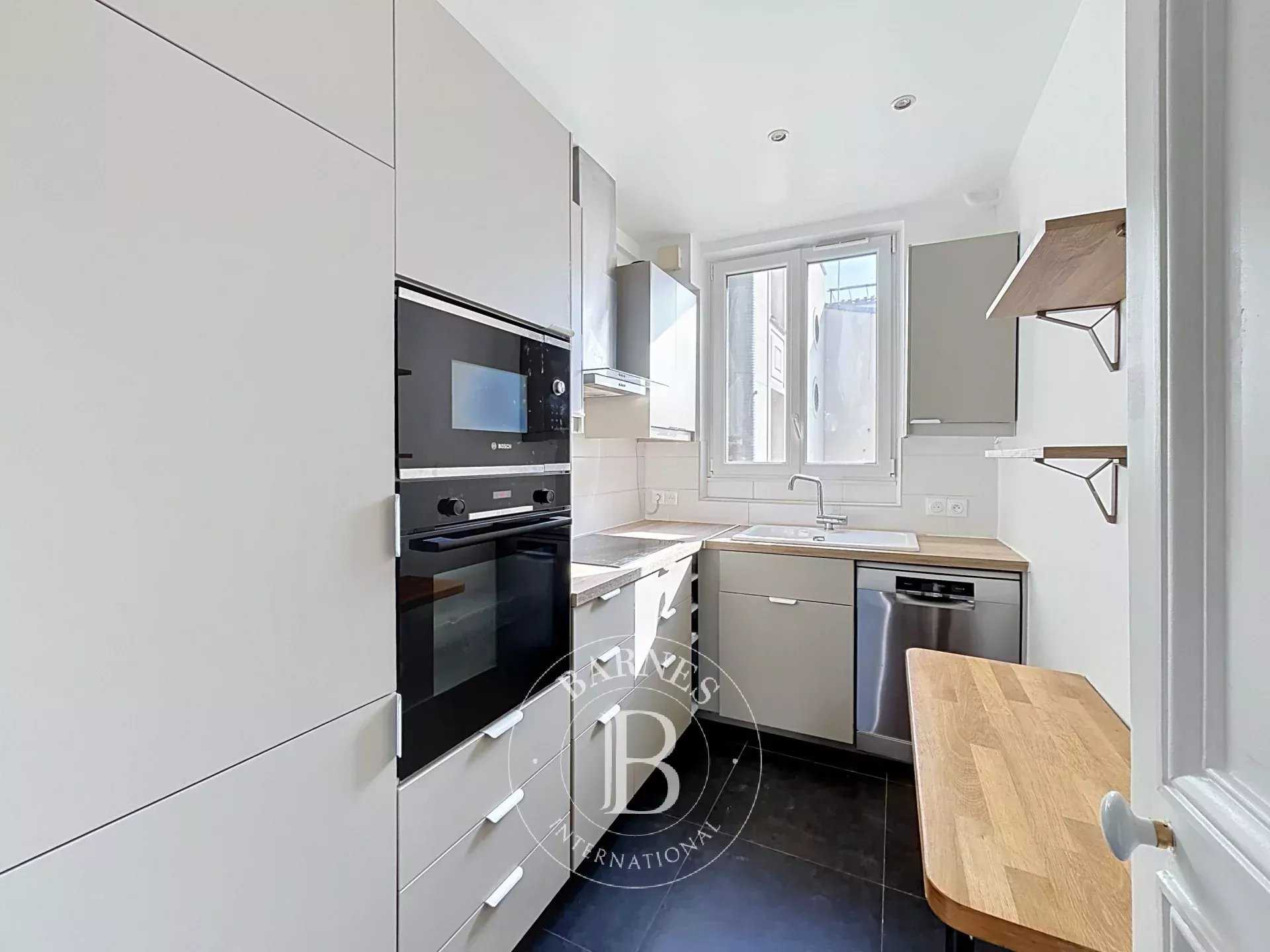 Levallois-Perret  - Apartment 2 Bedrooms