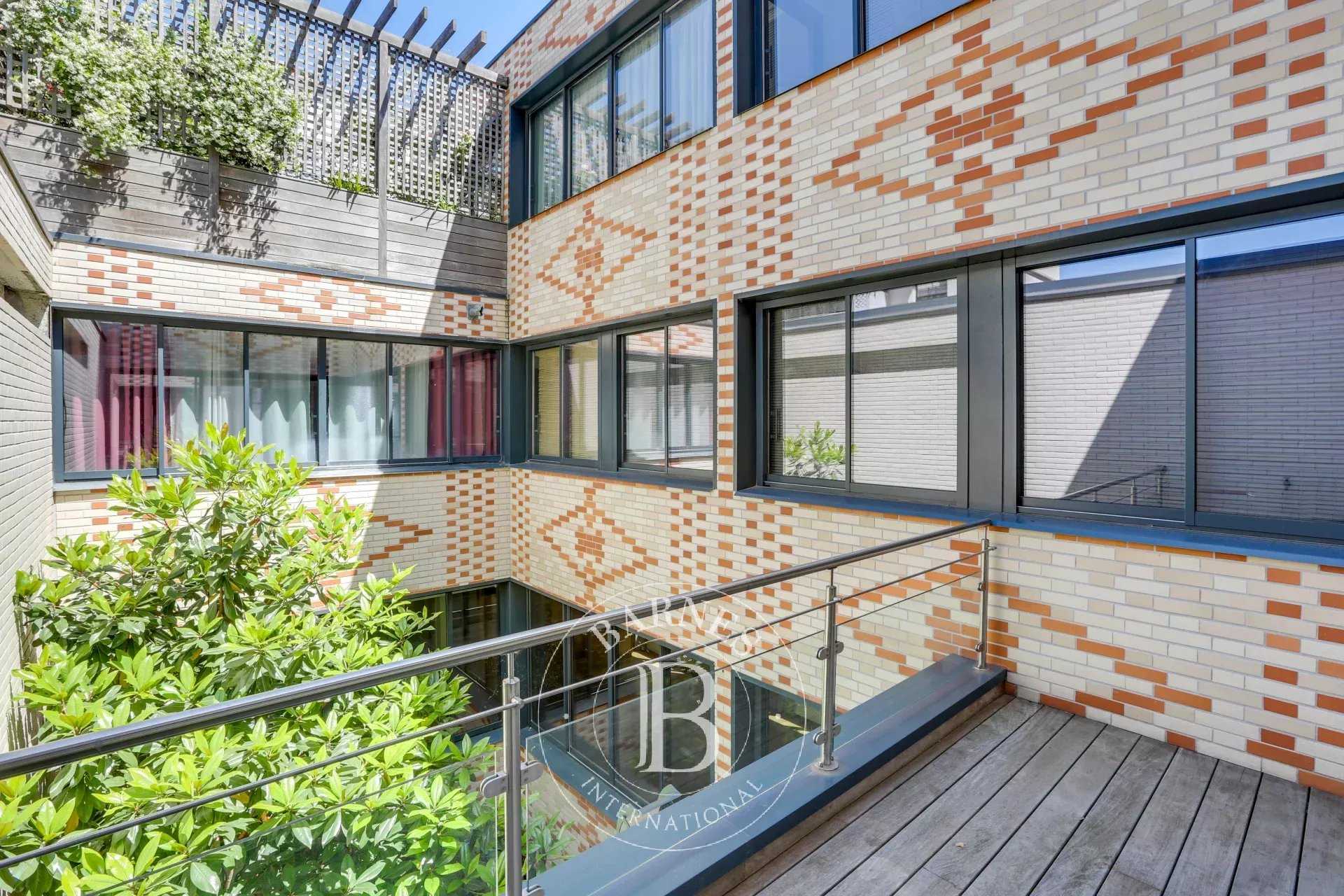 Levallois-Perret  - House 3 Bedrooms