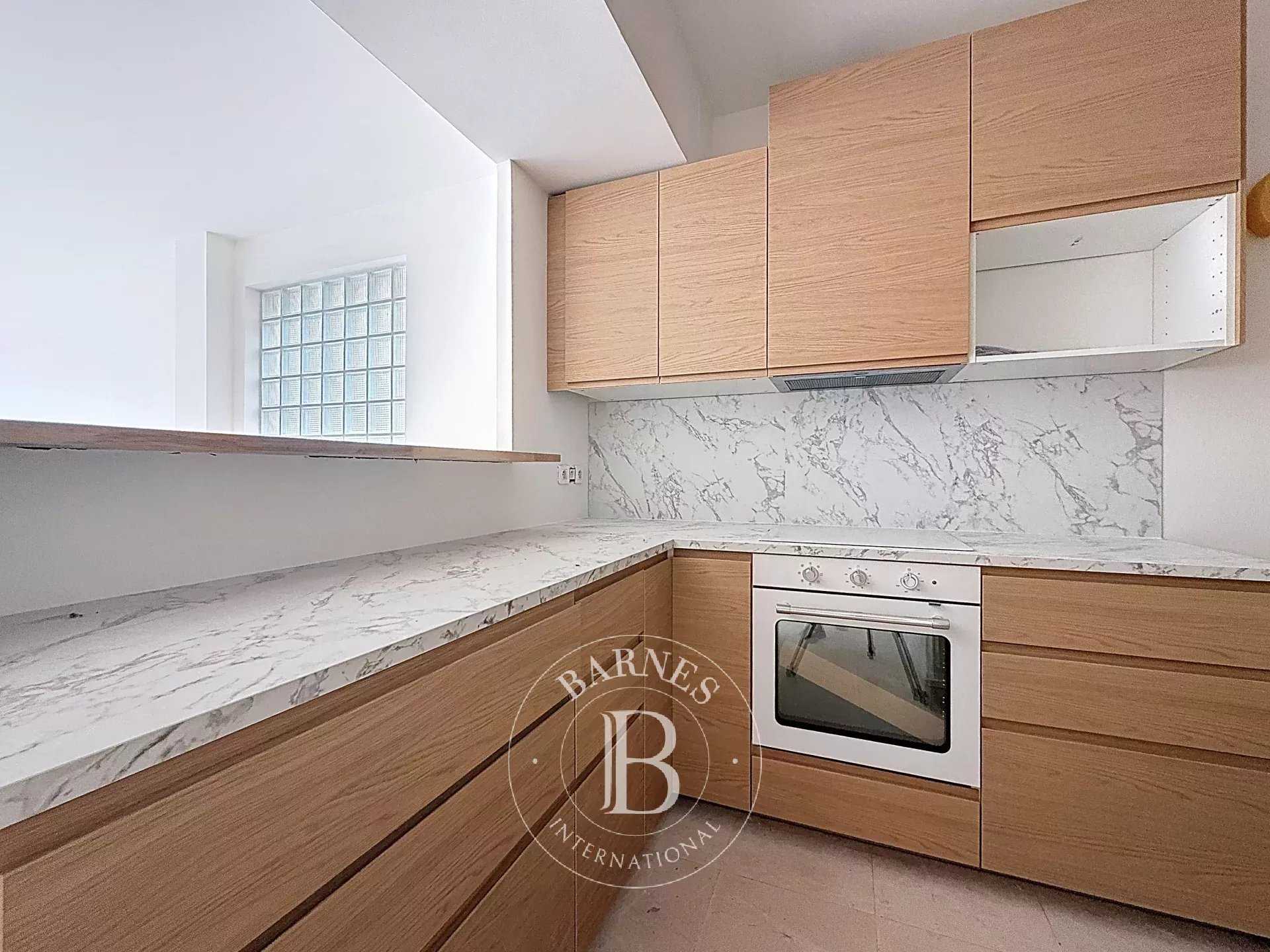 Neuilly-sur-Seine  - House 7 Bedrooms