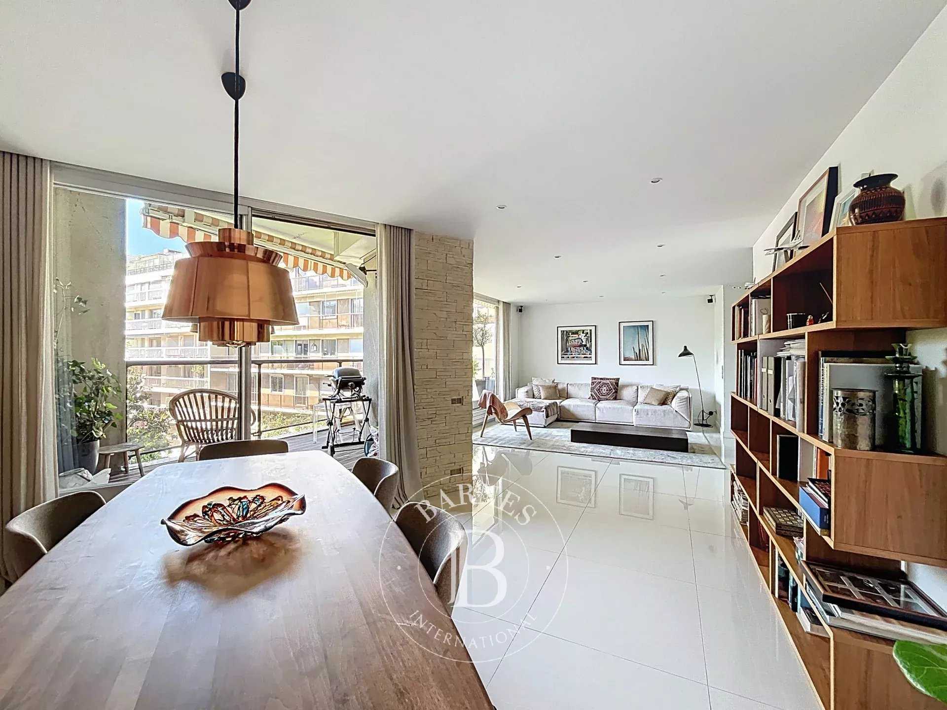 Neuilly-sur-Seine  - Appartement 5 Pièces 3 Chambres