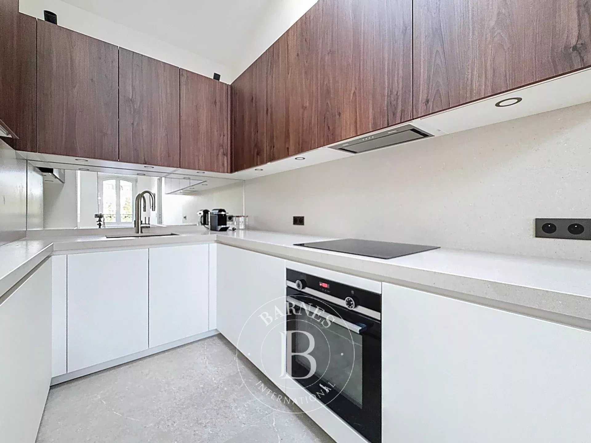 Neuilly-sur-Seine  - Appartement 3 Pièces 2 Chambres