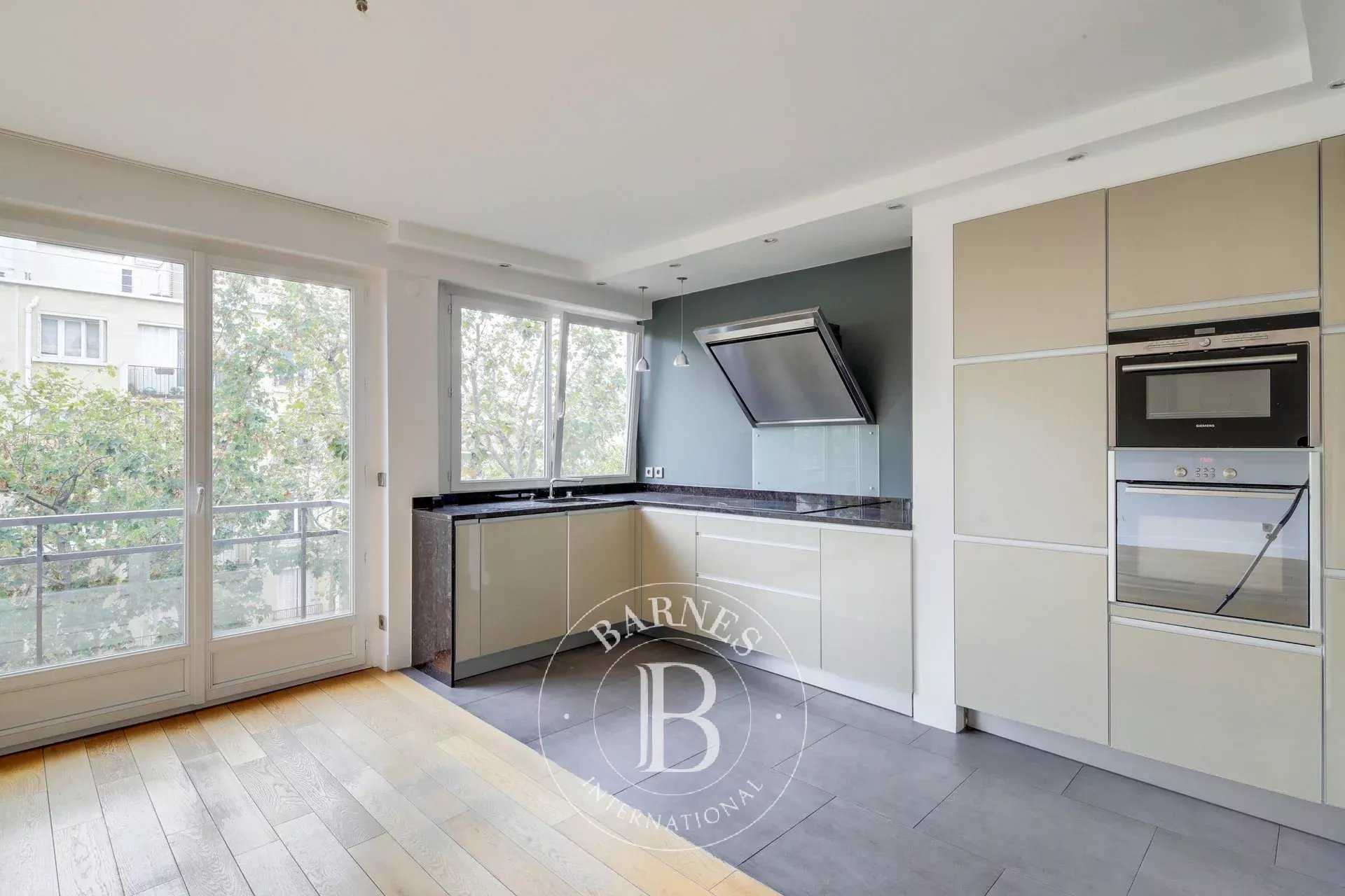 Neuilly-sur-Seine  - Apartment 3 Bedrooms