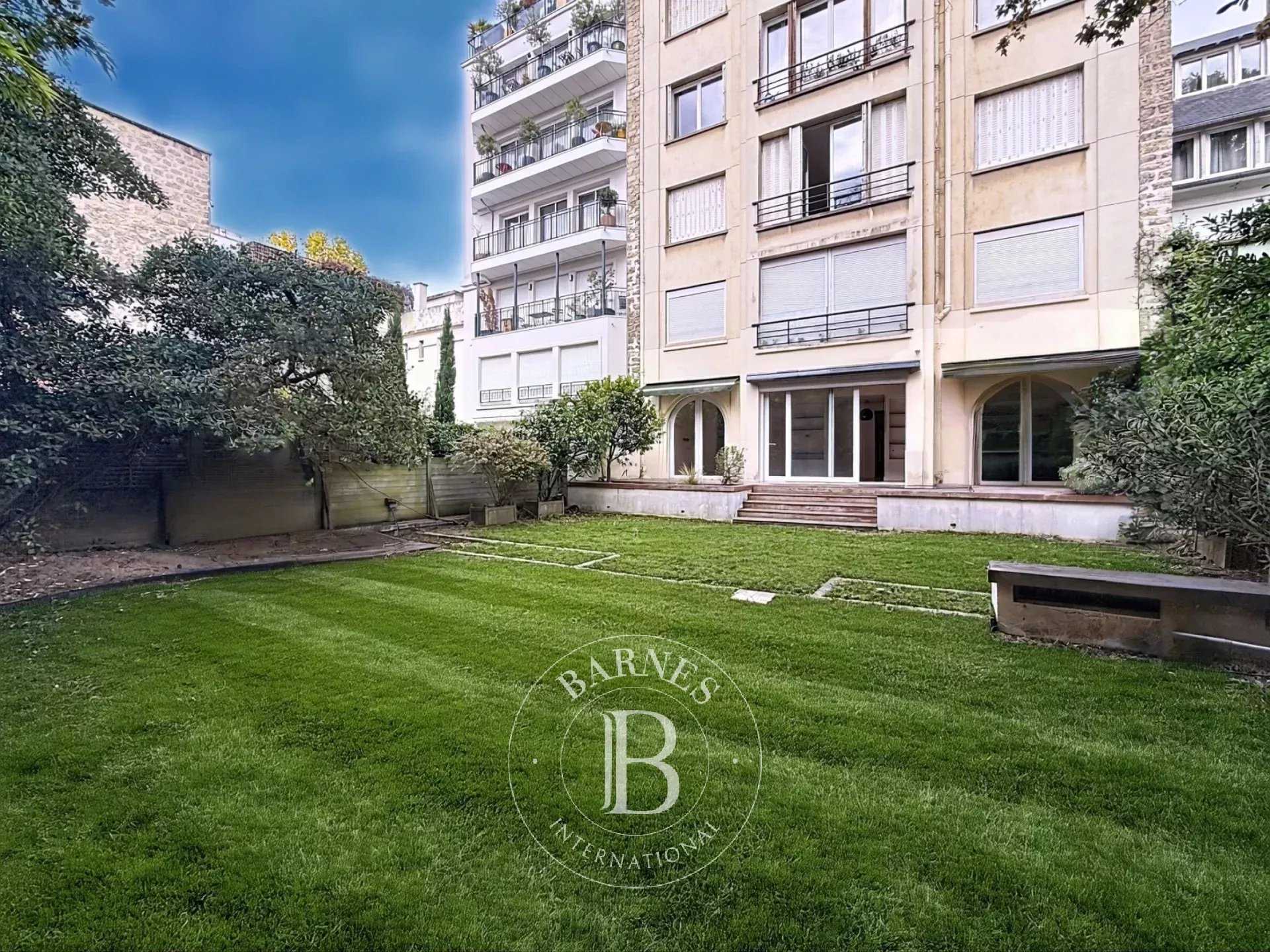 Neuilly-sur-Seine  - Apartment 6 Bedrooms