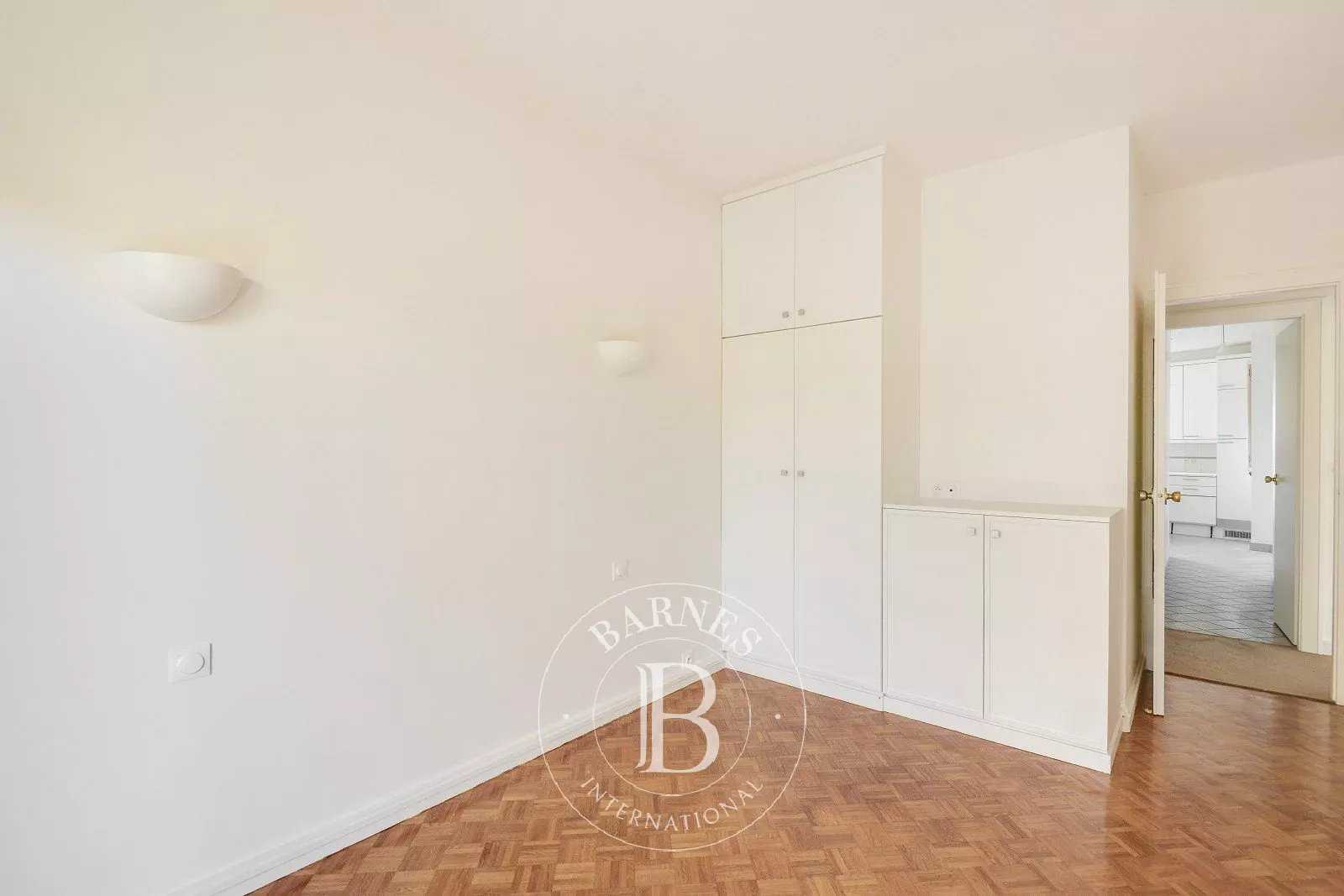 Neuilly-sur-Seine  - Appartement 6 Pi&egrave;ces 3 Chambres