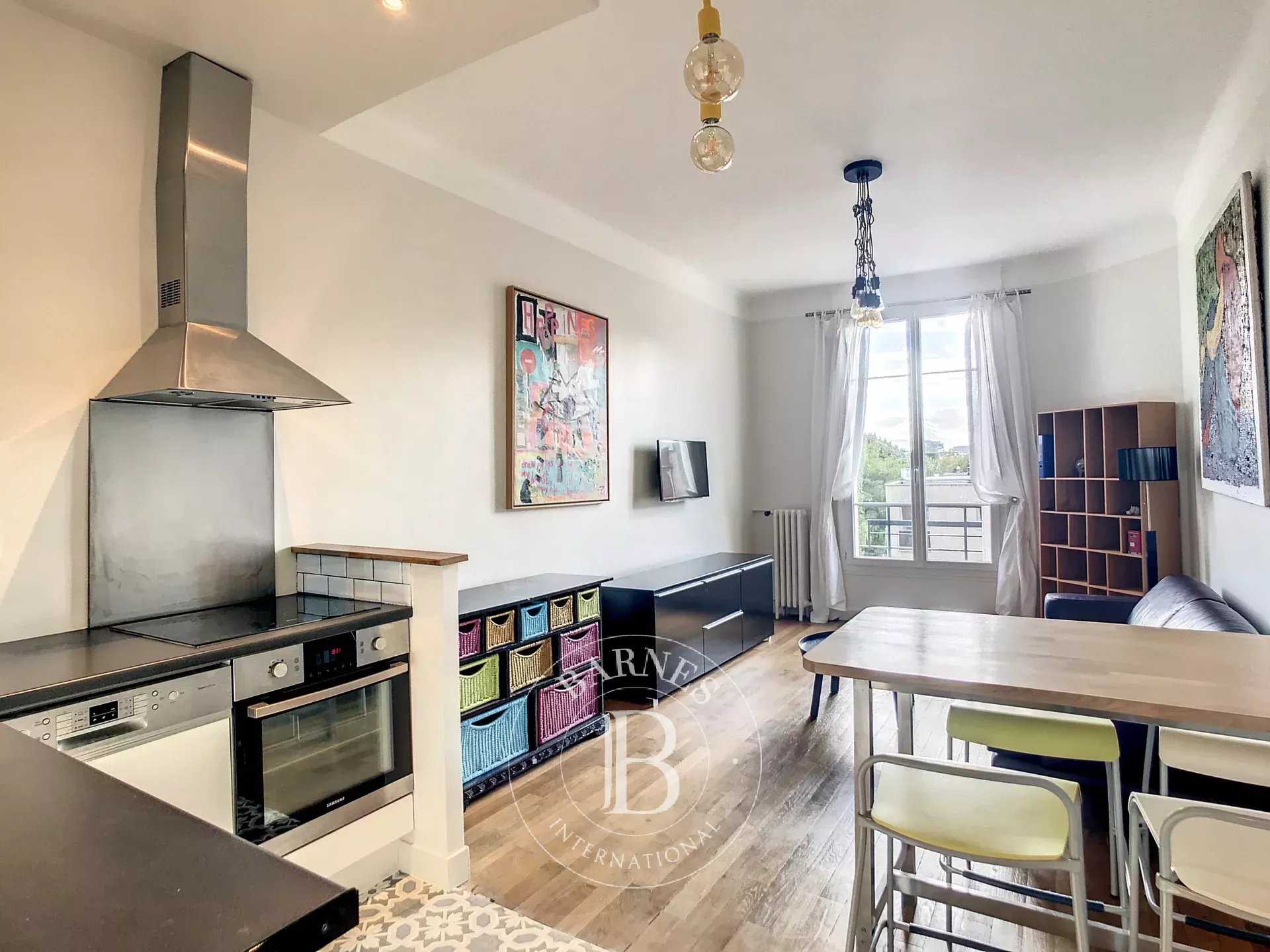 Neuilly-sur-Seine  - Apartment 2 Bedrooms