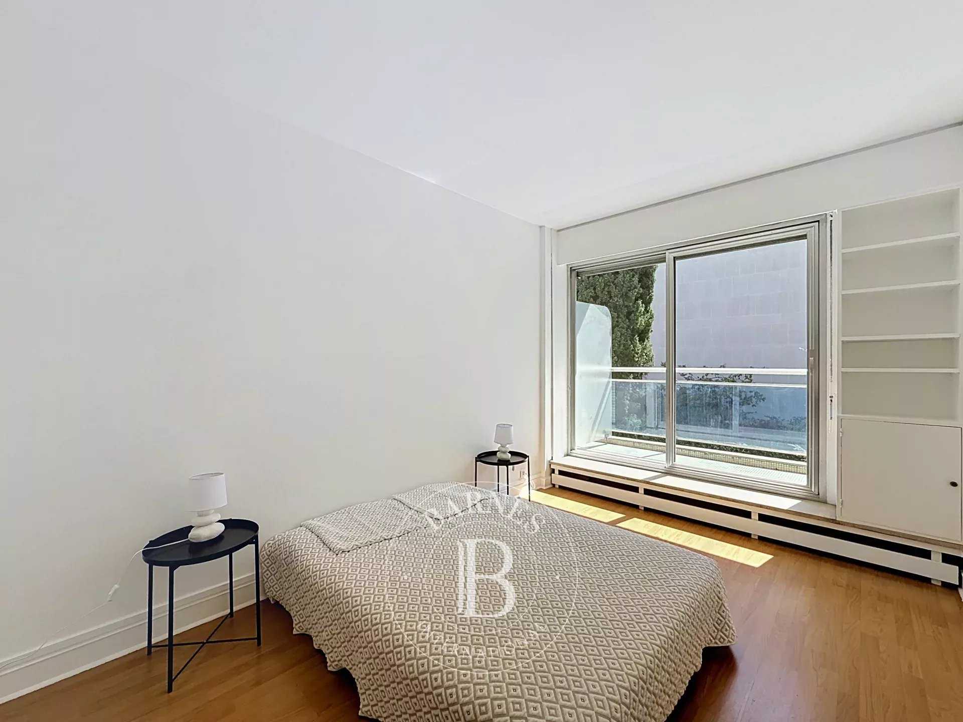 Neuilly-sur-Seine  - Appartement 3 Pi&egrave;ces 2 Chambres