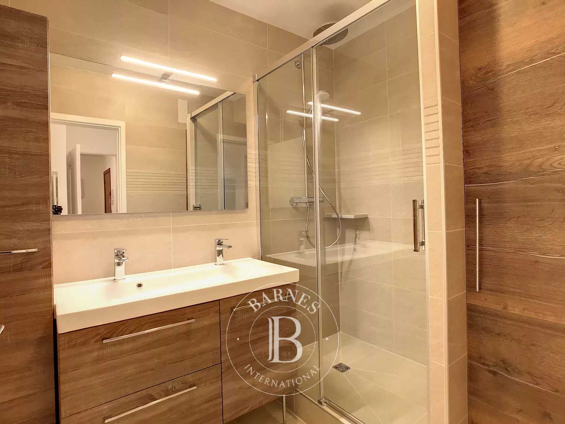 Neuilly-sur-Seine  - Piso 2 Cuartos, 1 Habitacion