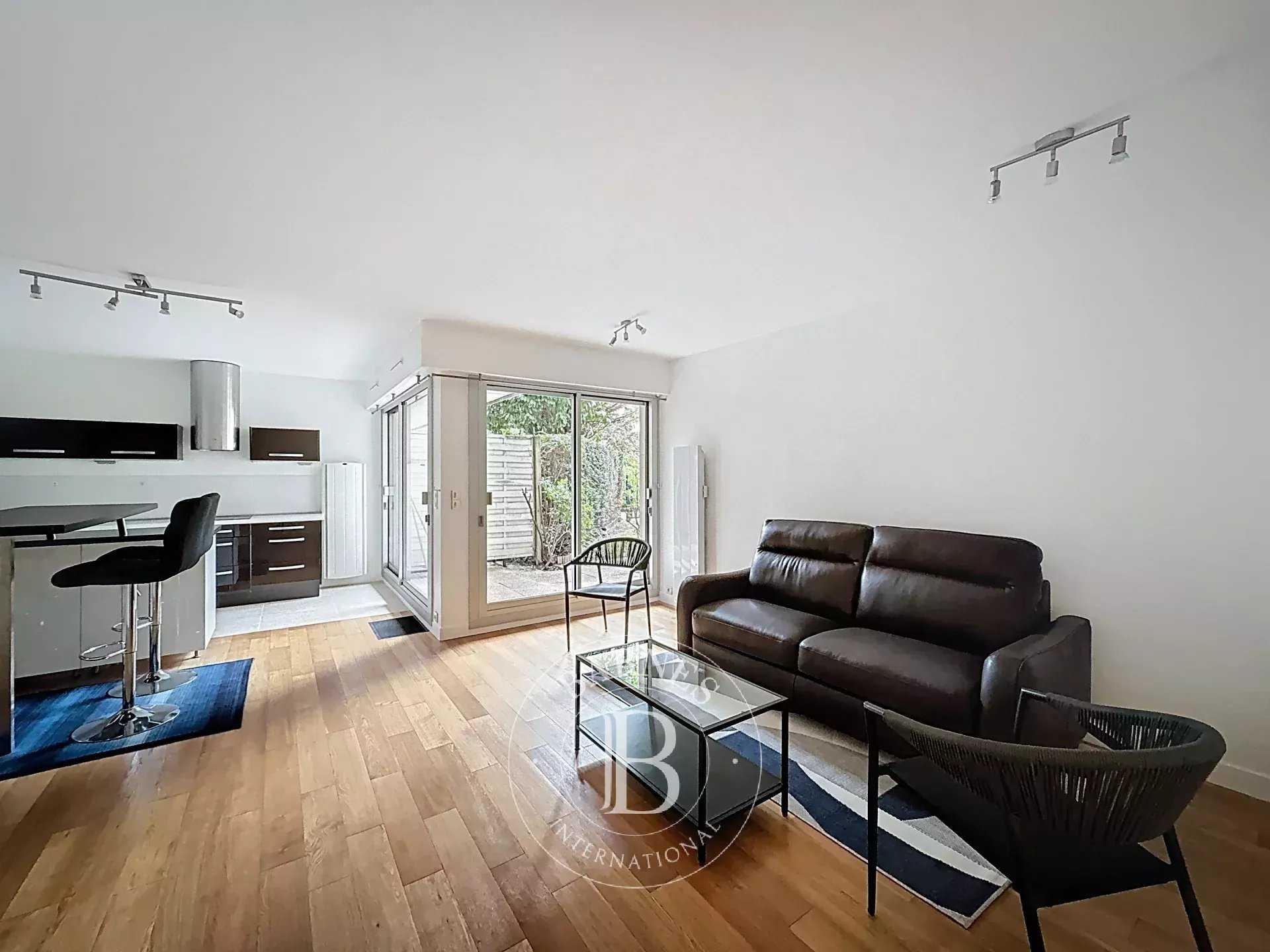 Neuilly-sur-Seine  - Apartment 2 Bedrooms