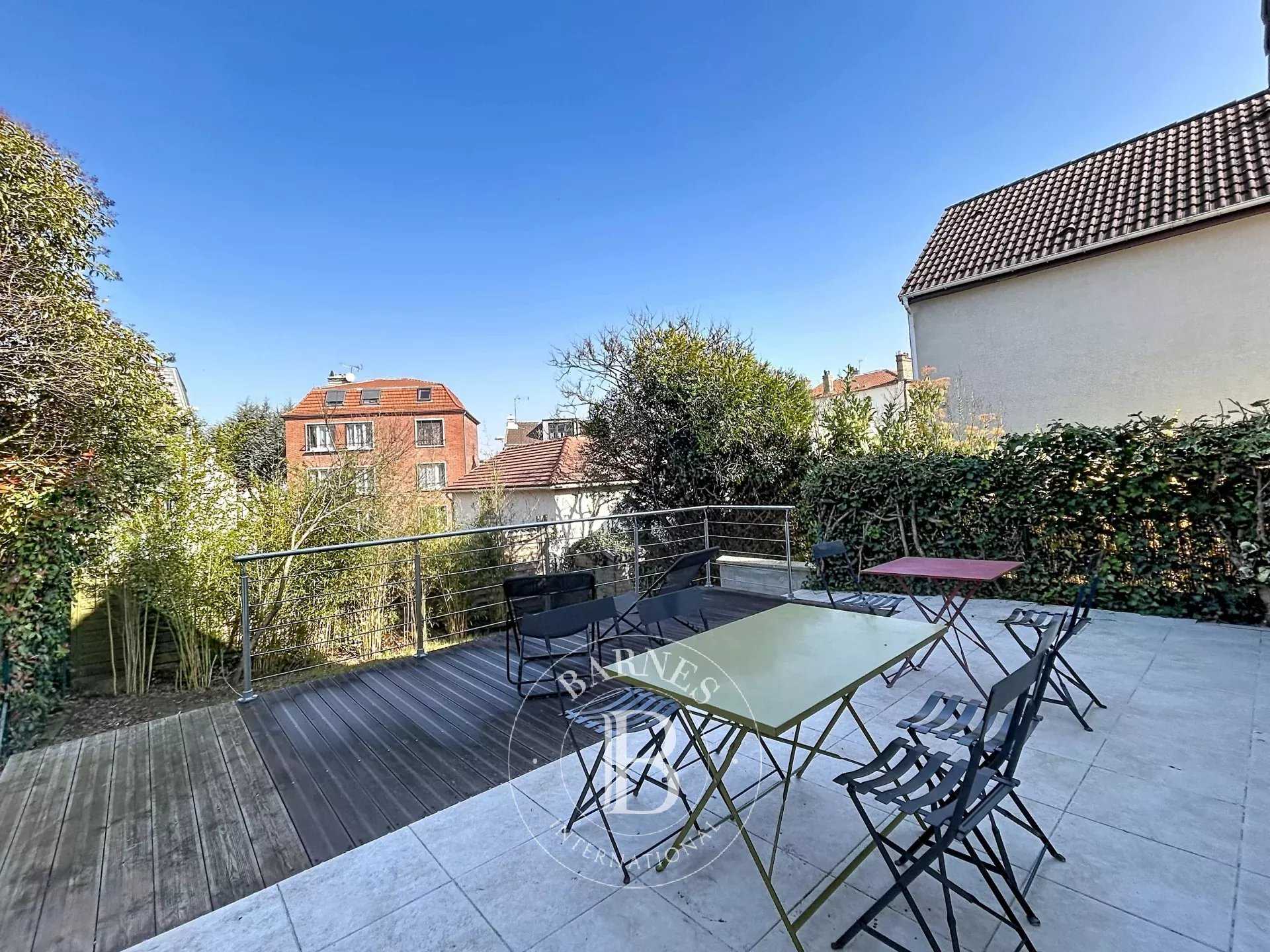 Nanterre  - House 4 Bedrooms