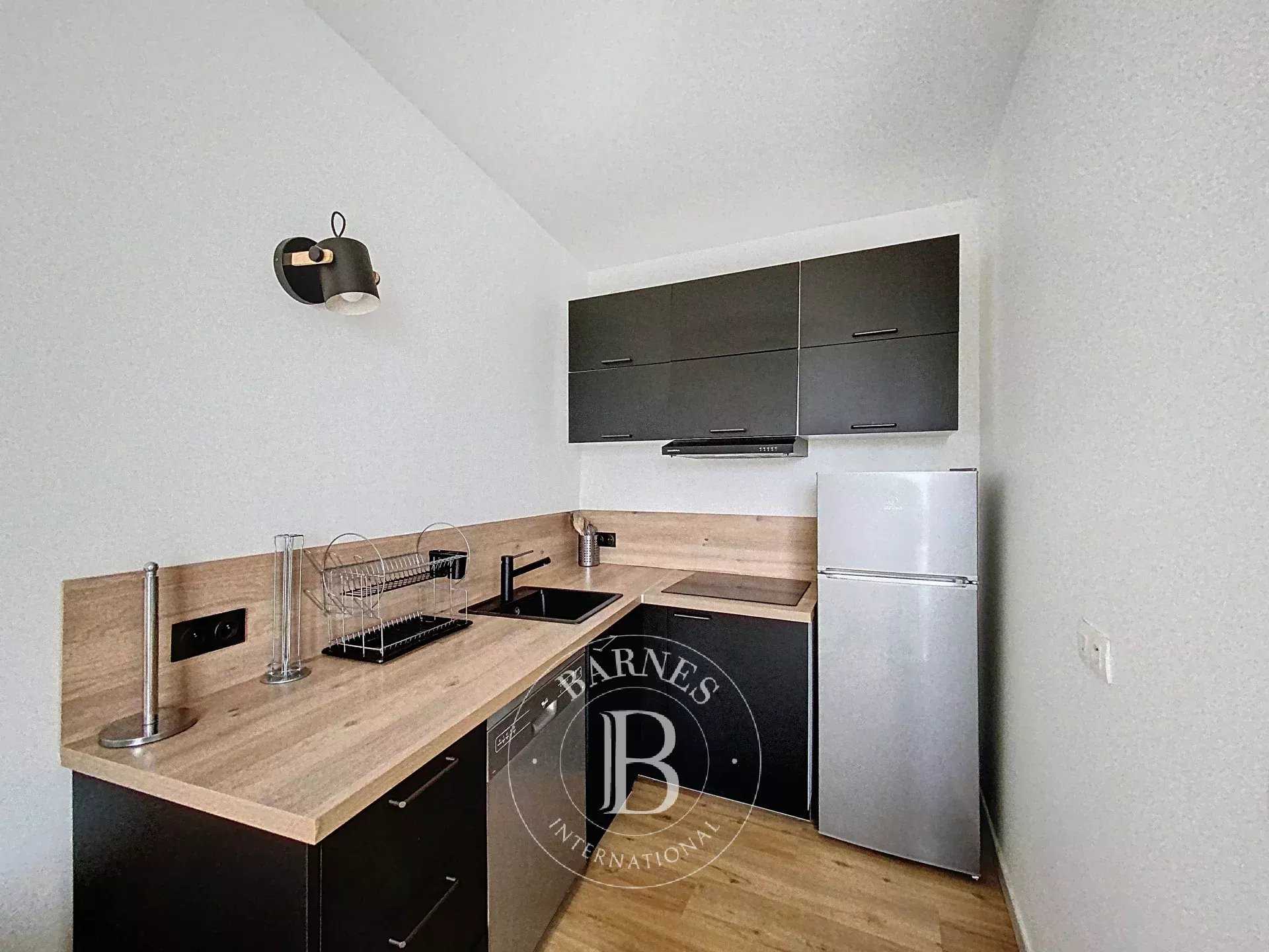 Puteaux  - Appartement 3 Pi&egrave;ces 2 Chambres