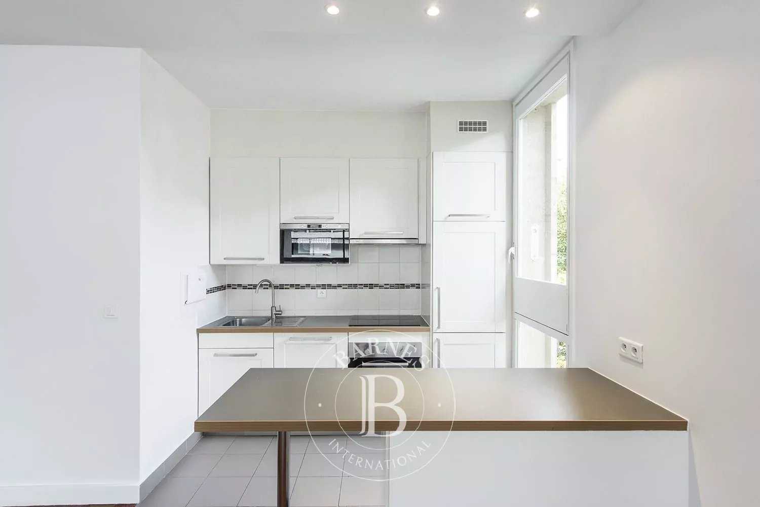 Neuilly-sur-Seine  - Piso 2 Cuartos, 1 Habitacion