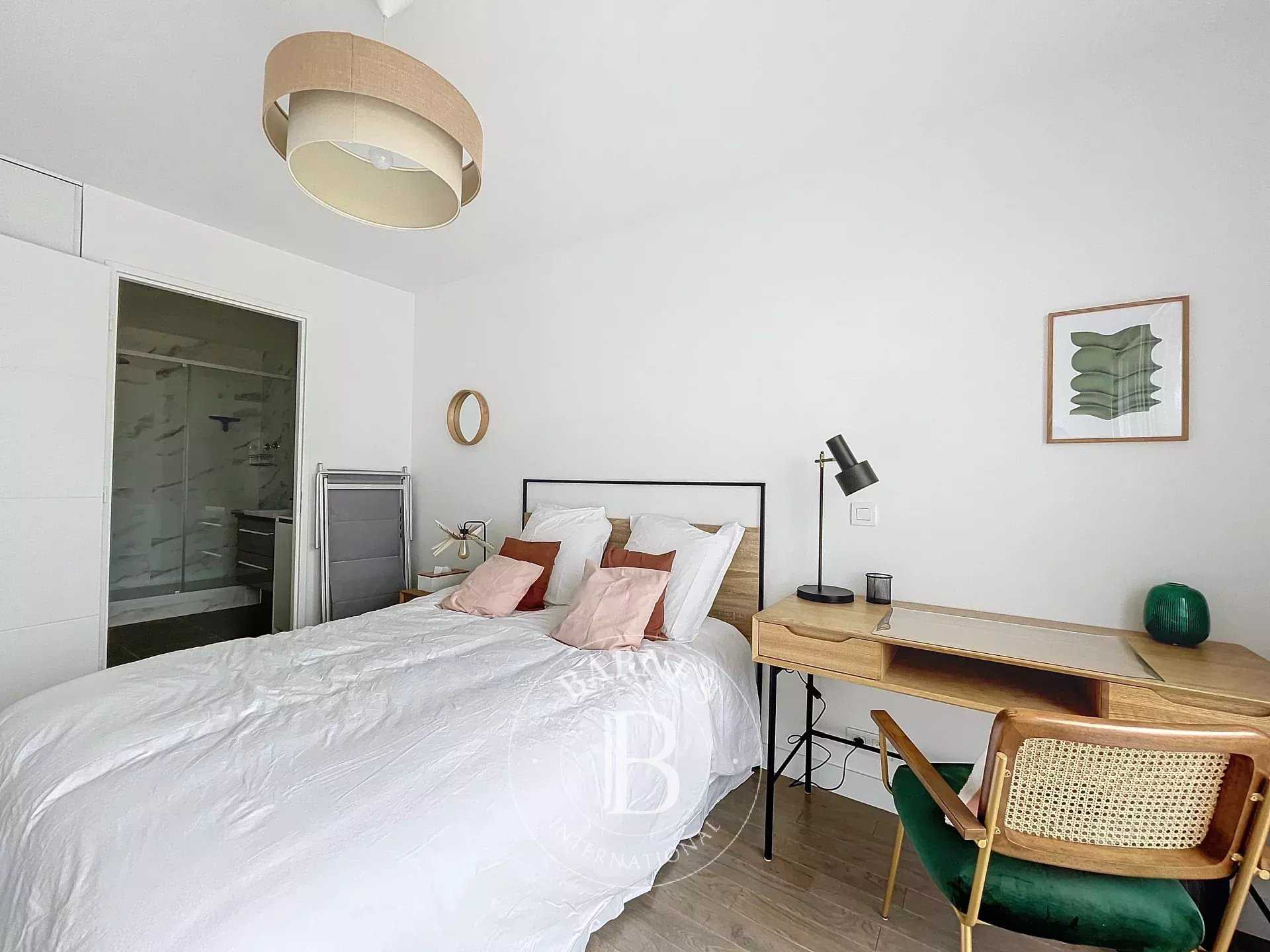 Courbevoie  - Appartement 2 Pi&egrave;ces, 1 Chambre