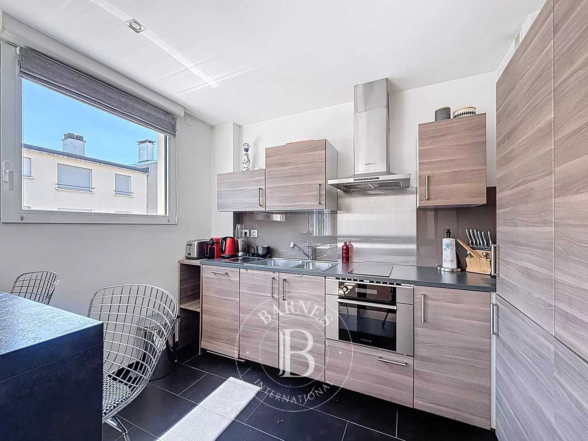 Neuilly-sur-Seine  - Appartement 2 Pièces, 1 Chambre