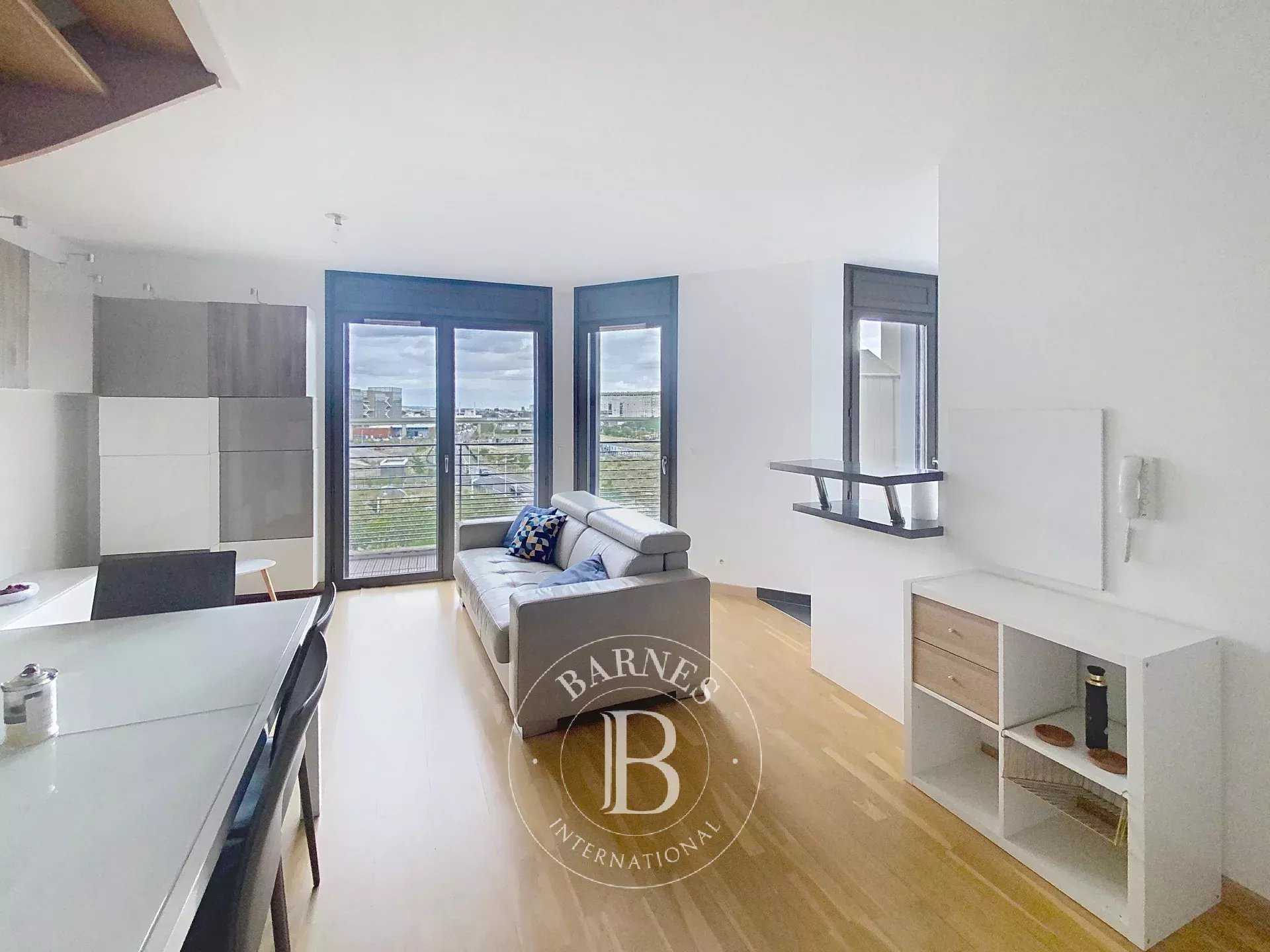 Nanterre  - Appartement 3 Pièces 2 Chambres