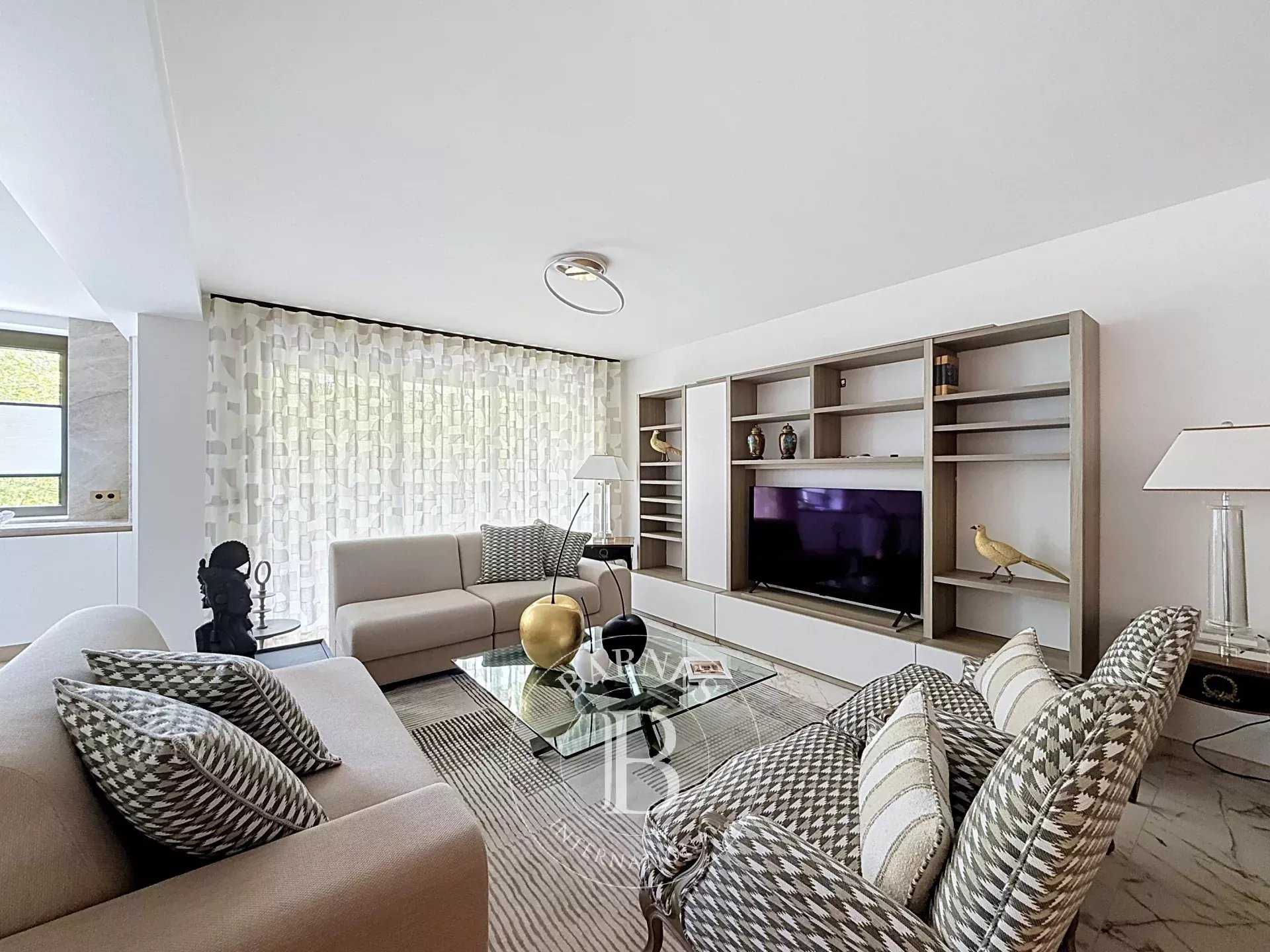 Neuilly-sur-Seine  - Appartement 5 Pi&egrave;ces 4 Chambres