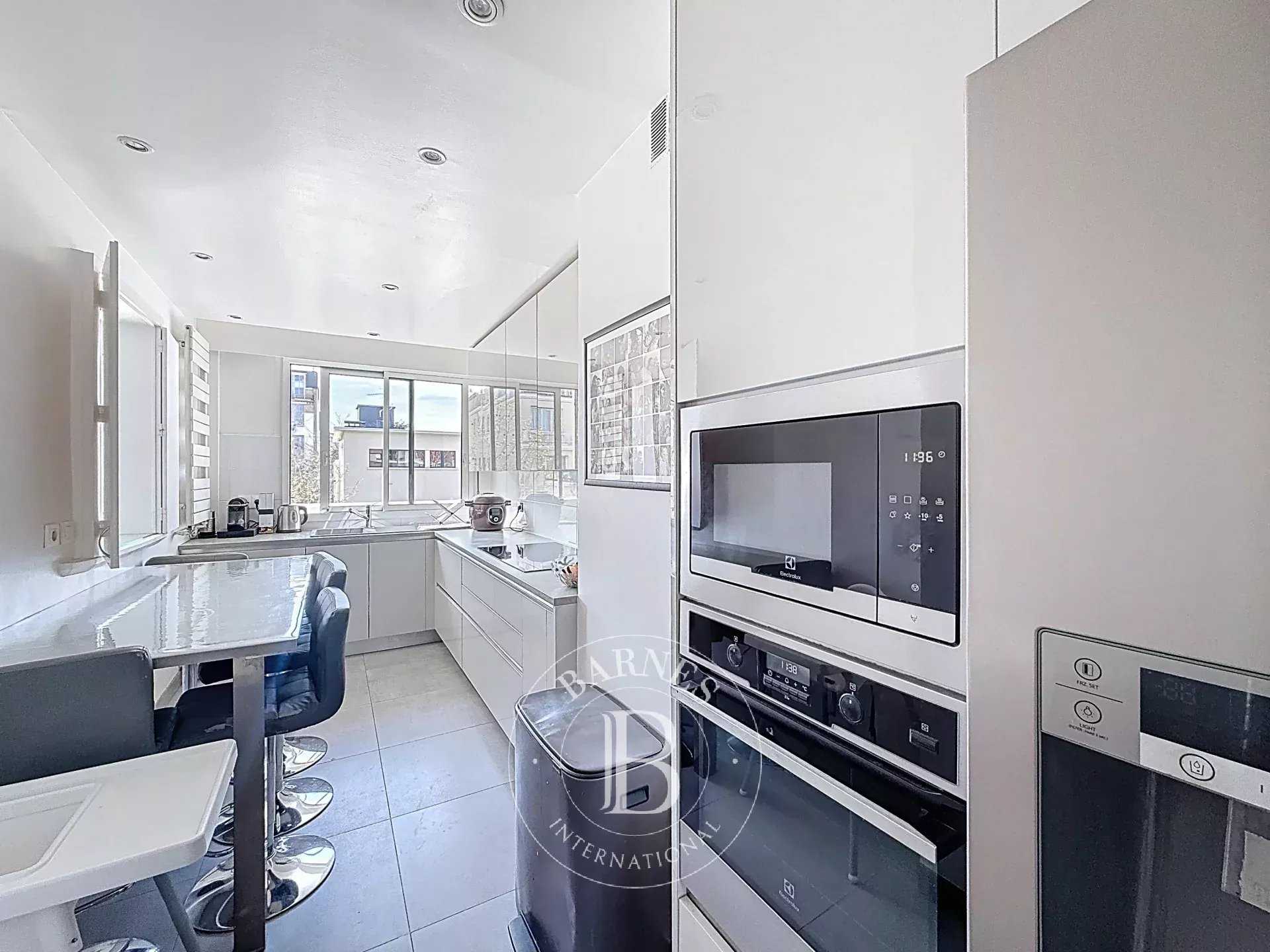 Neuilly-sur-Seine  - Appartement 5 Pi&egrave;ces 3 Chambres