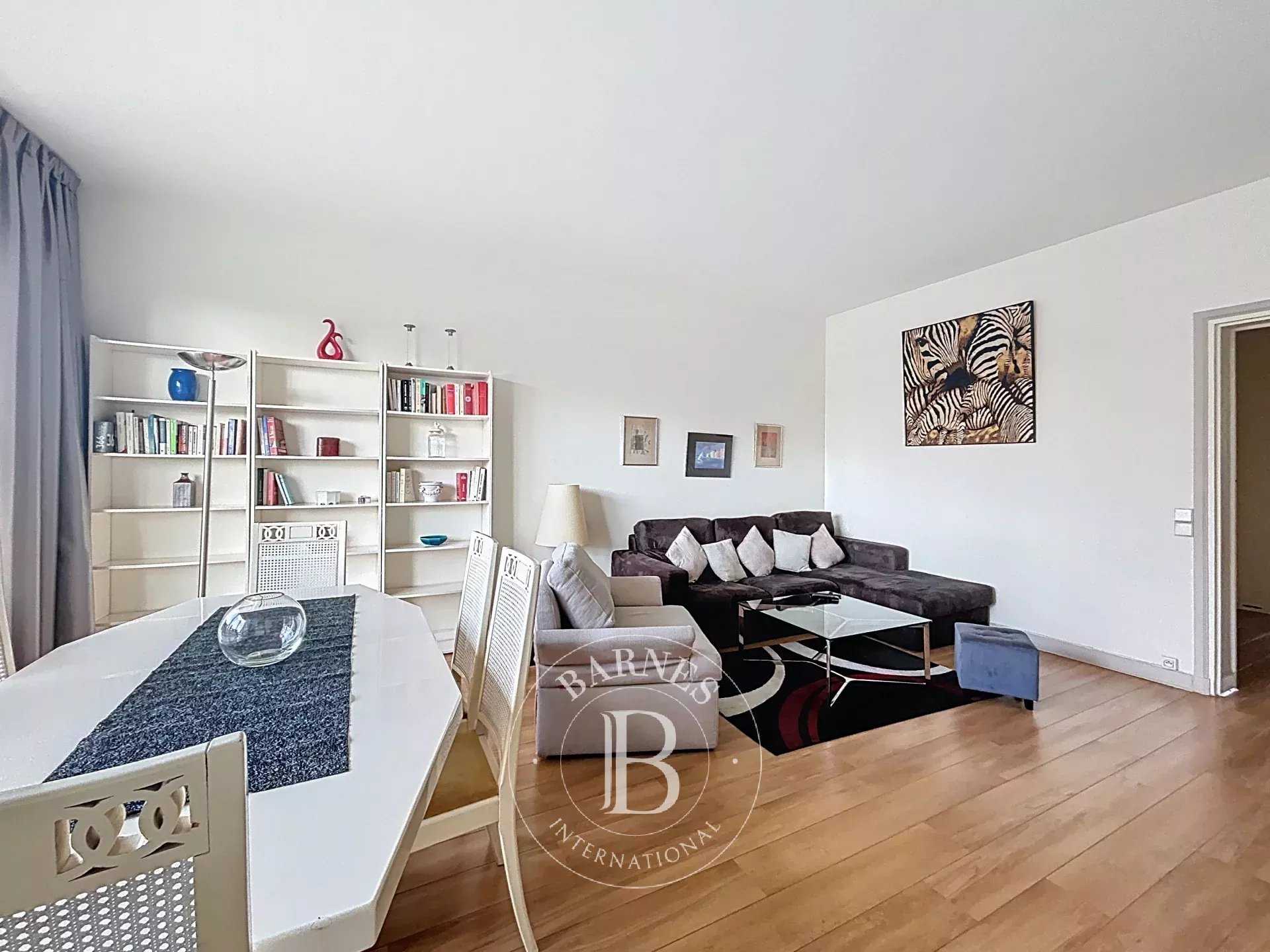 Neuilly-sur-Seine  - Piso 2 Cuartos, 1 Habitacion