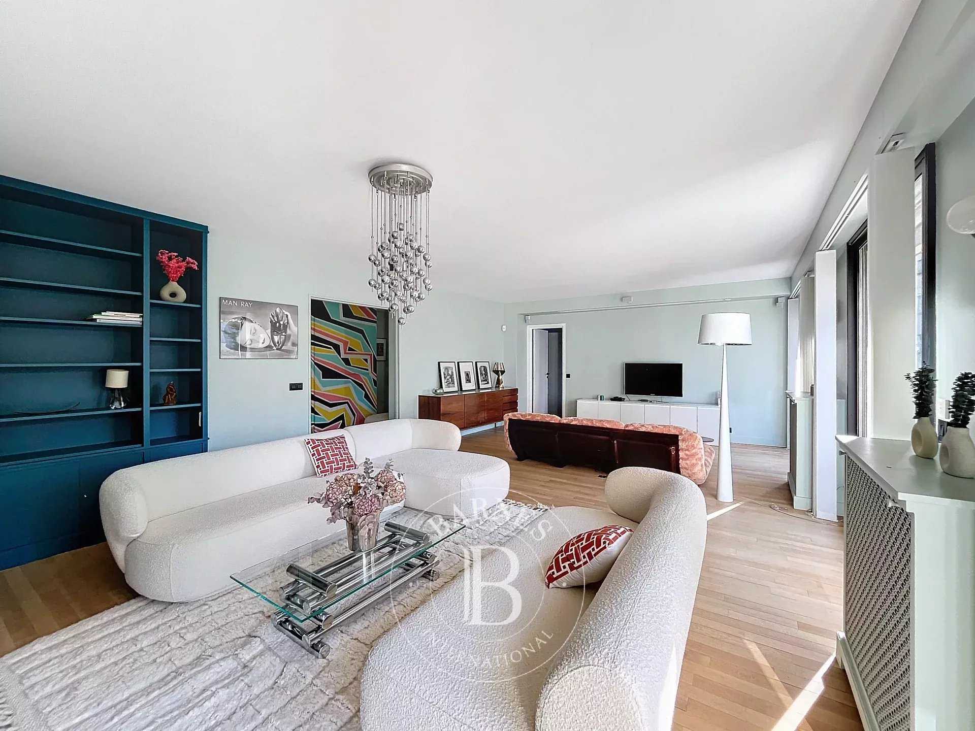 Neuilly-sur-Seine  - Appartement 6 Pièces 4 Chambres