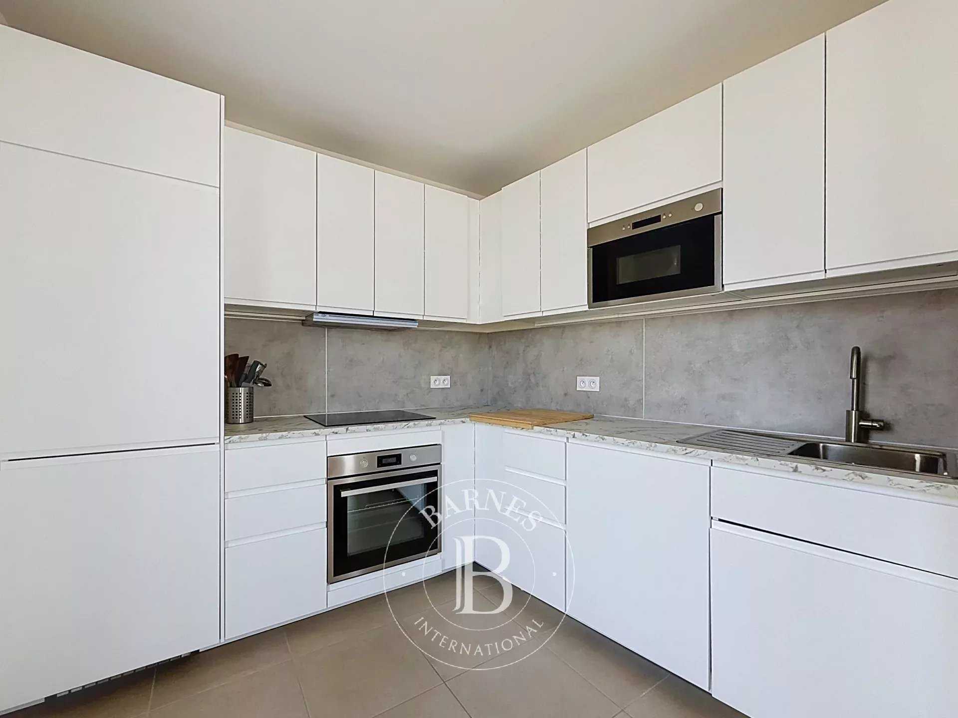 Asnières-sur-Seine  - Apartment 2 Bedrooms