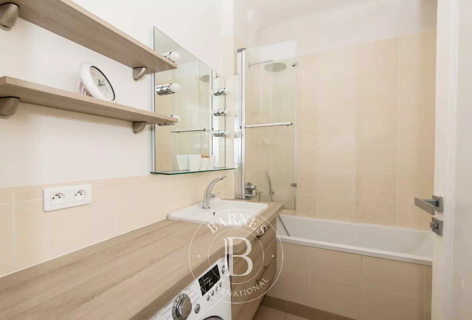 Neuilly-sur-Seine  - Apartment 3 Bedrooms