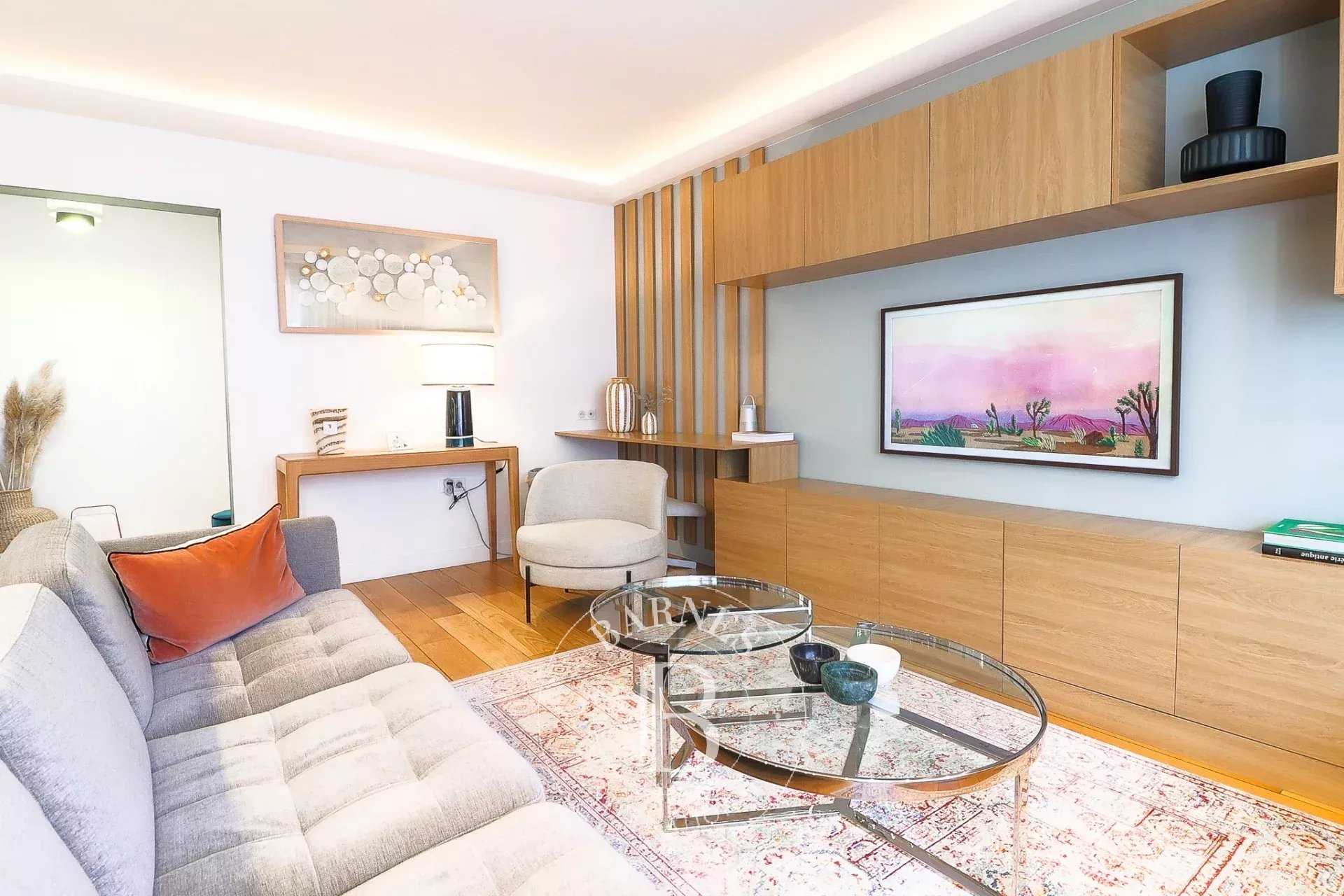 Neuilly-sur-Seine  - Apartment 3 Bedrooms