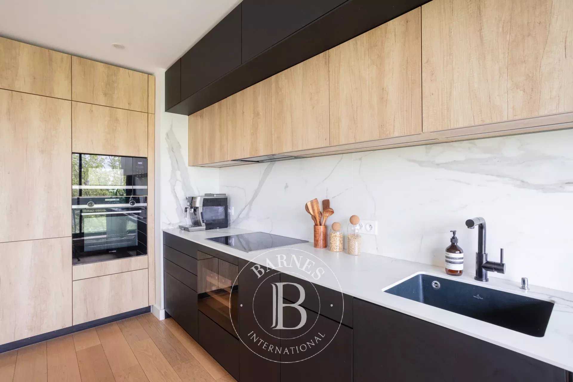 Neuilly-sur-Seine  - Appartement 4 Pièces 3 Chambres