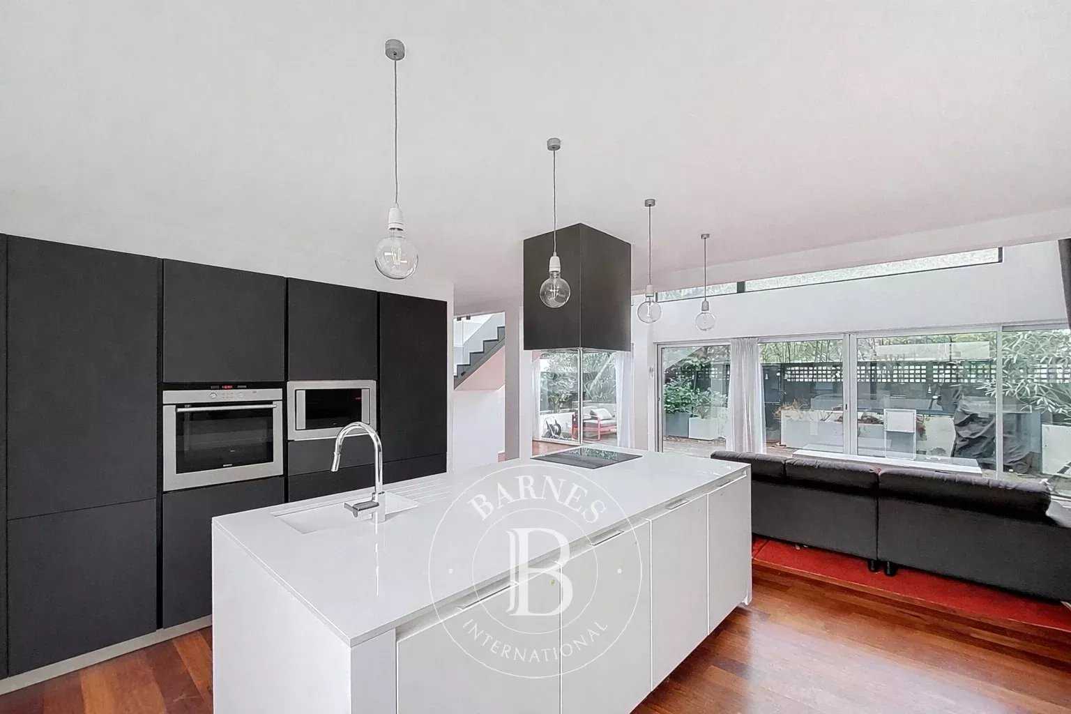 Colombes  - Apartment 3 Bedrooms