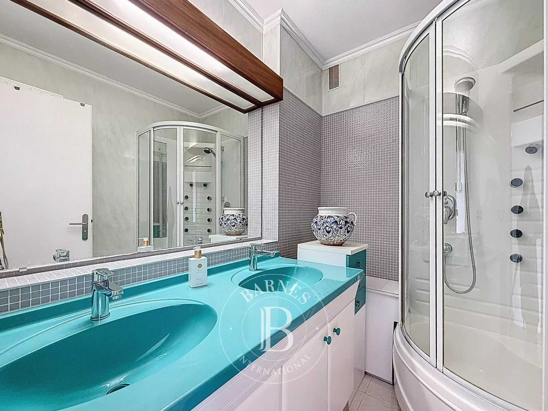 Levallois-Perret  - Apartment 
