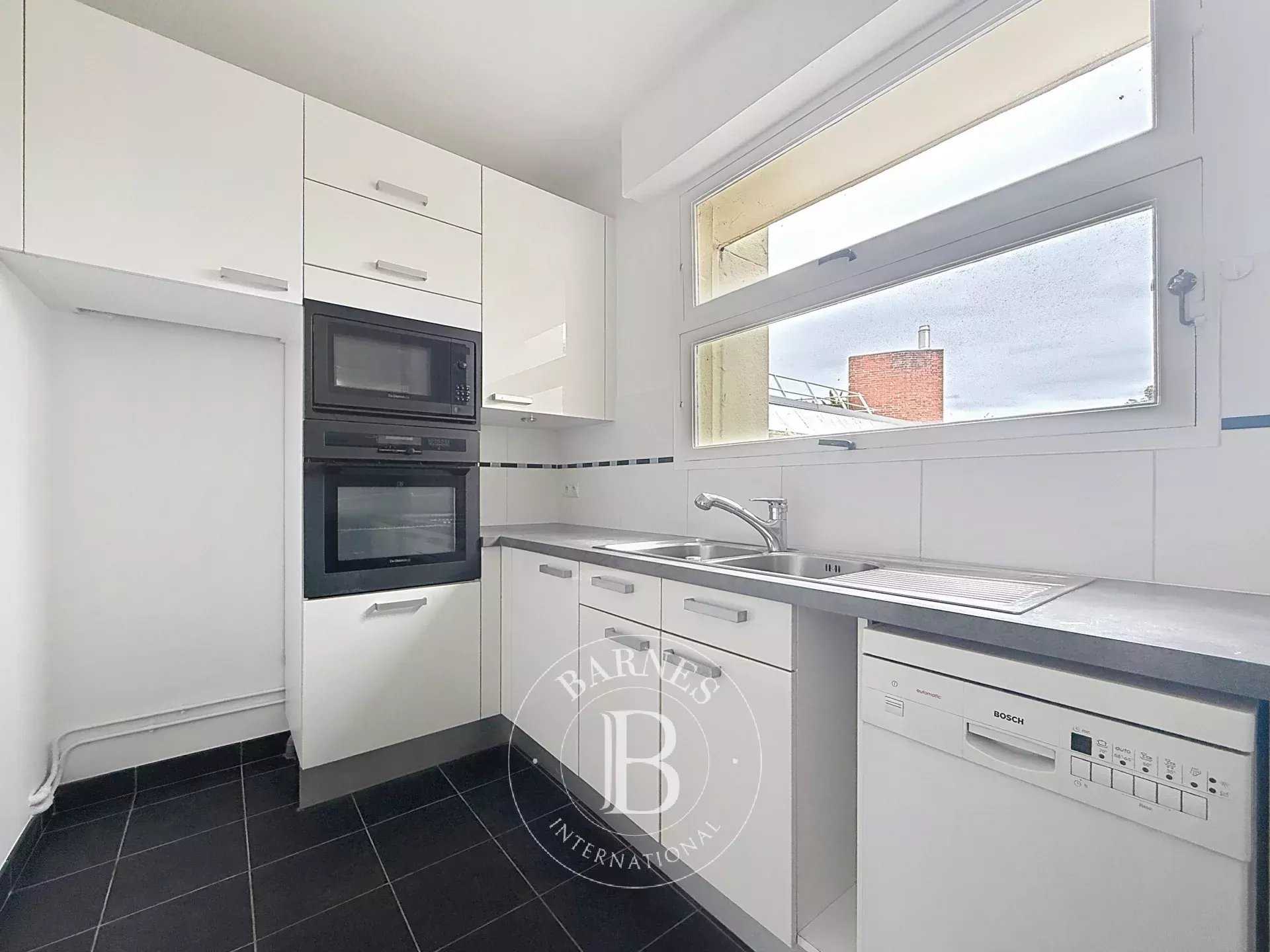 Neuilly-sur-Seine  - Appartement 3 Pièces 2 Chambres